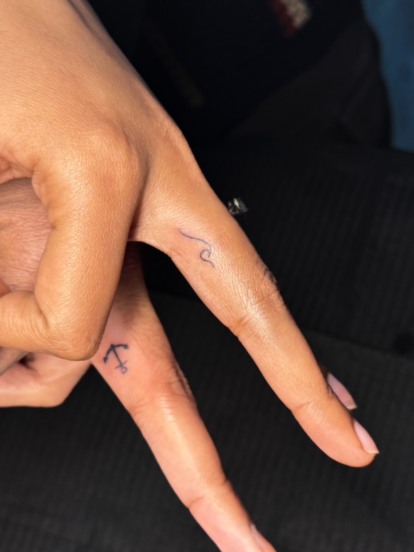 Anchor black and grey tattoo on the hand by Nicole