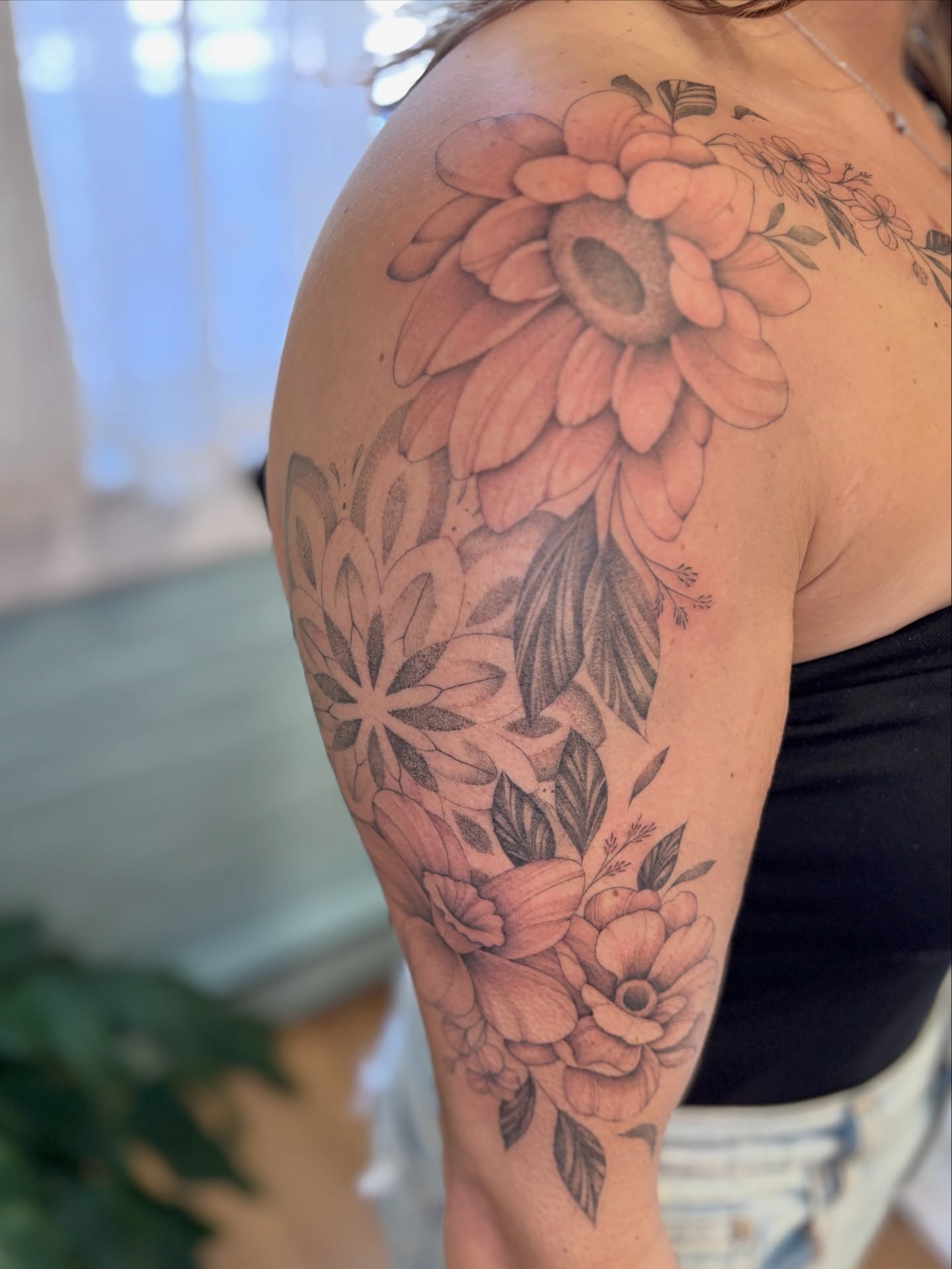 Tattoo by @amp.tattoos — black_and_grey