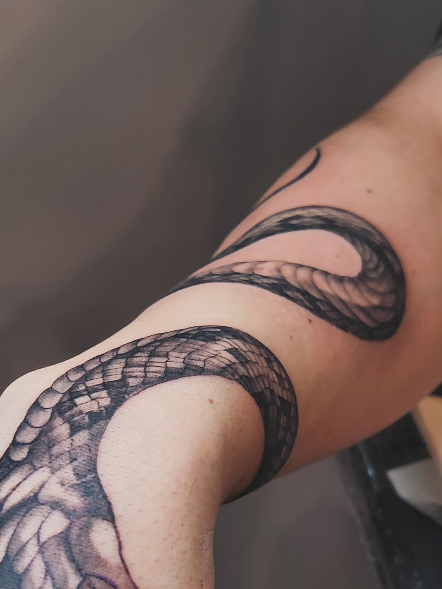 Tattoo by @krystersanchez — black_and_grey