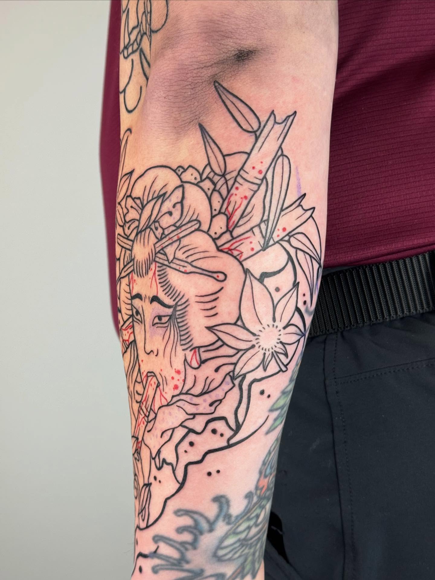 Floral portrait American traditional tattoo on the forearm by π©πͺπ¬
