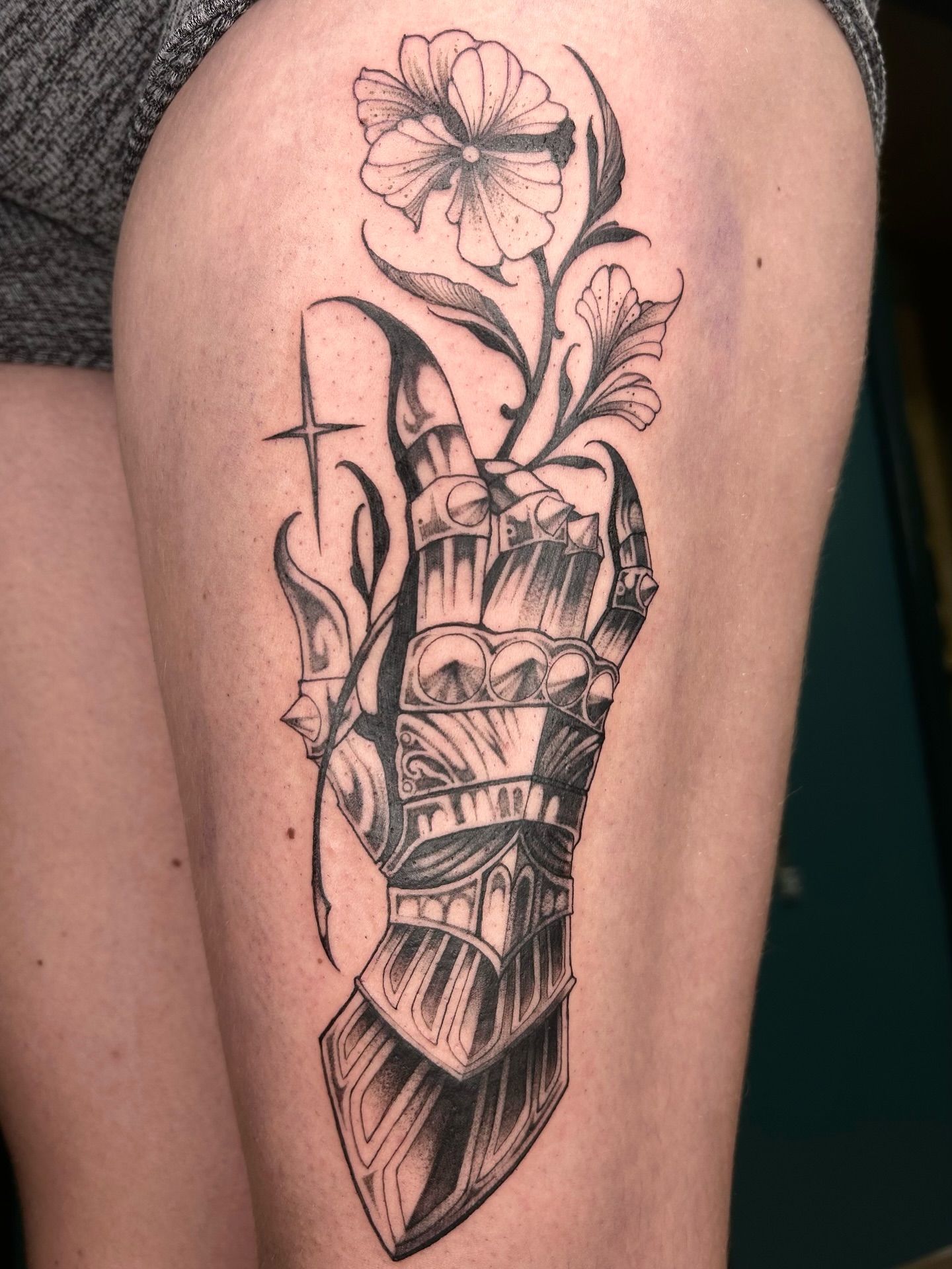 Tattoo by @thecursedmagus — black_and_grey, geometric