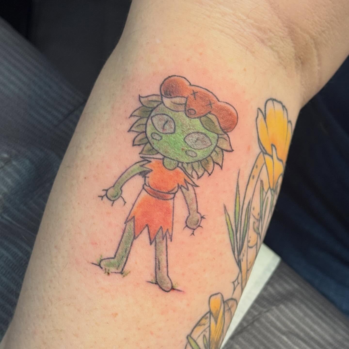 Tattoo by @angeltiburona — illustrative