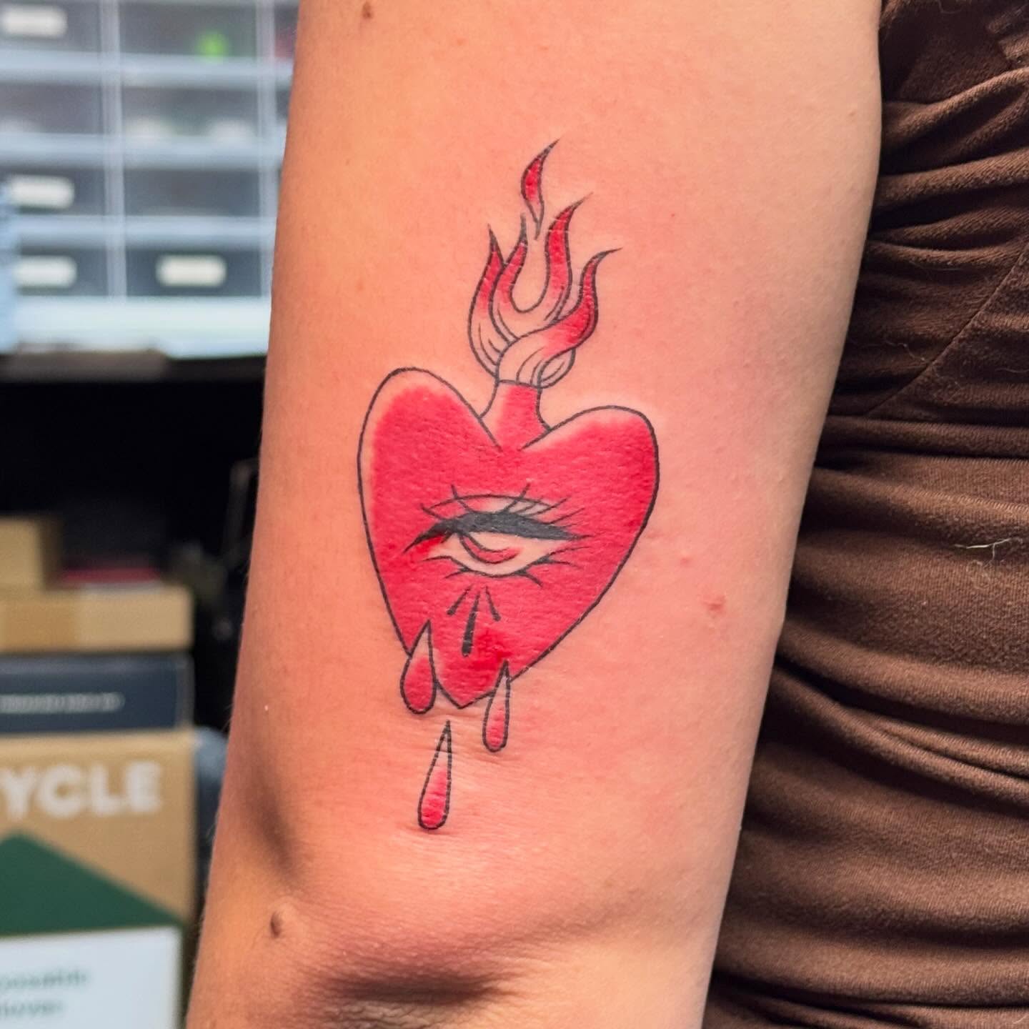 Tattoo by @angeltiburona — new_school