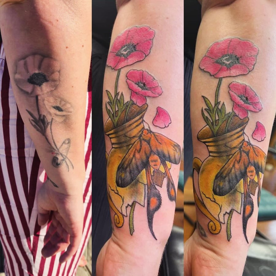 Tattoo by @acampart β realism, dotwork