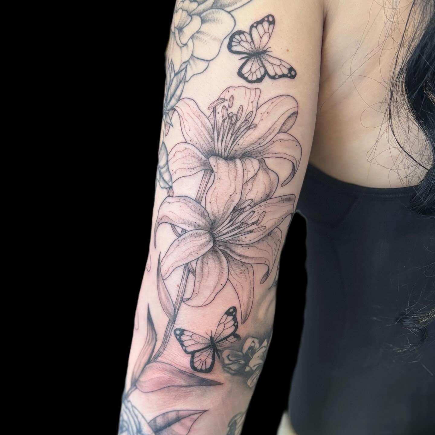 Tattoo by @uglyrileytattoo — black_and_grey, realism
