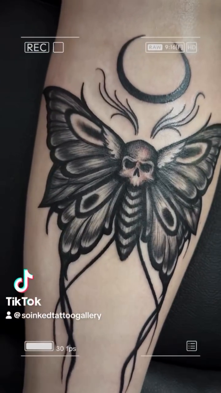 Tattoo by @so_inked_tattoo_gallery — black_and_grey, dark_realism