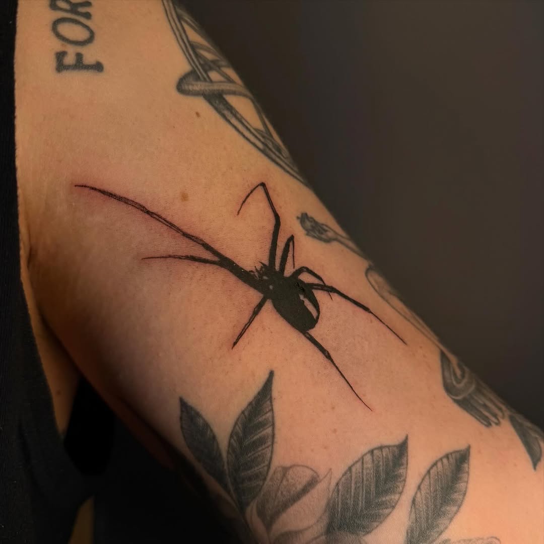 Tattoo by @slendels โ blackwork, fine_line