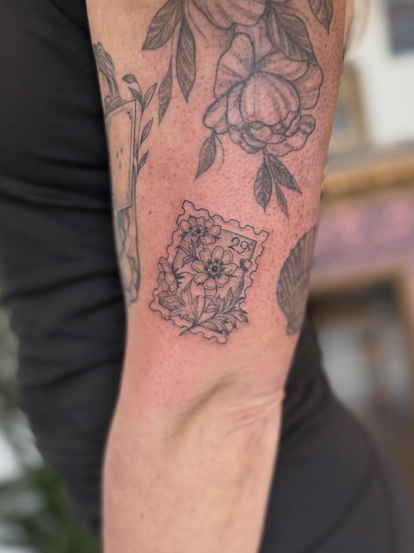 Tattoo by @kindredspirits_tattoo โ black_and_grey