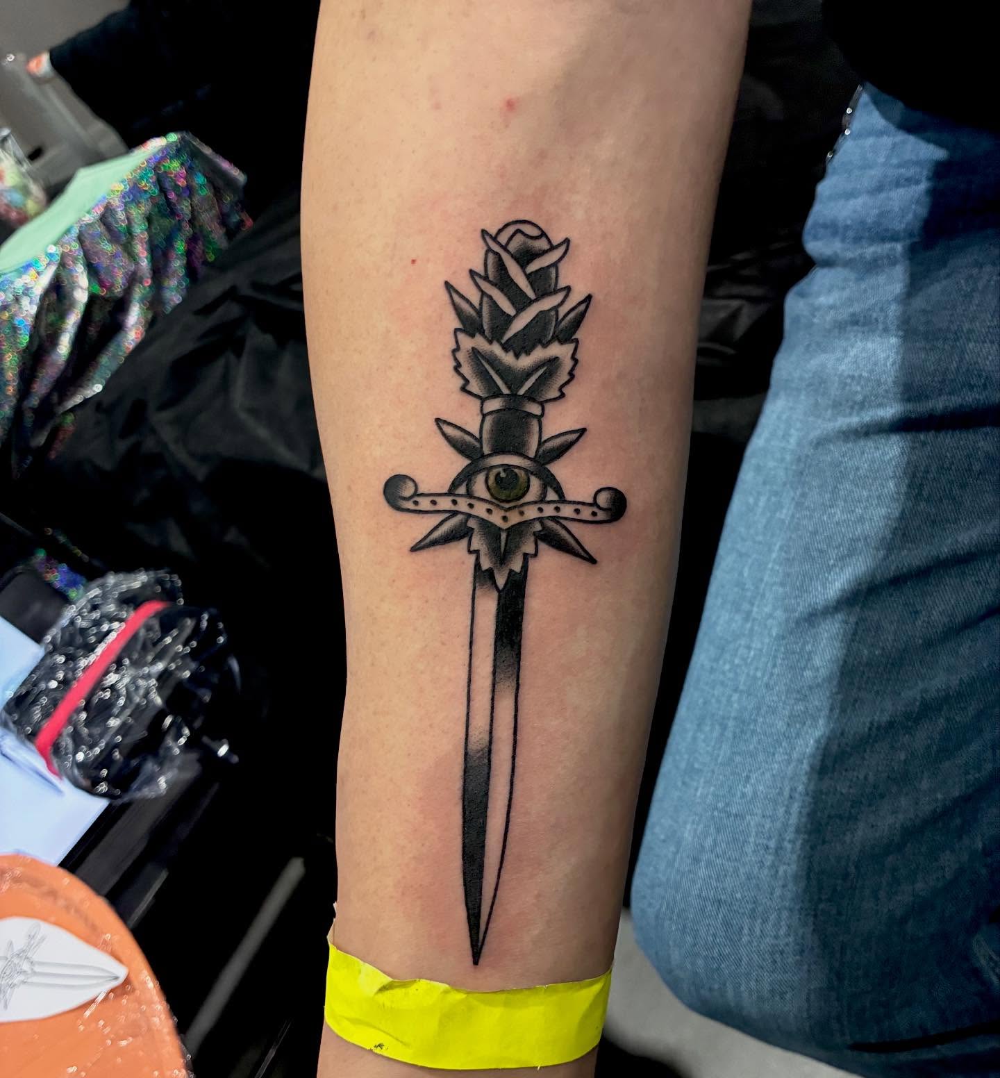Tattoo by @jakeslayskrakens β black_and_grey