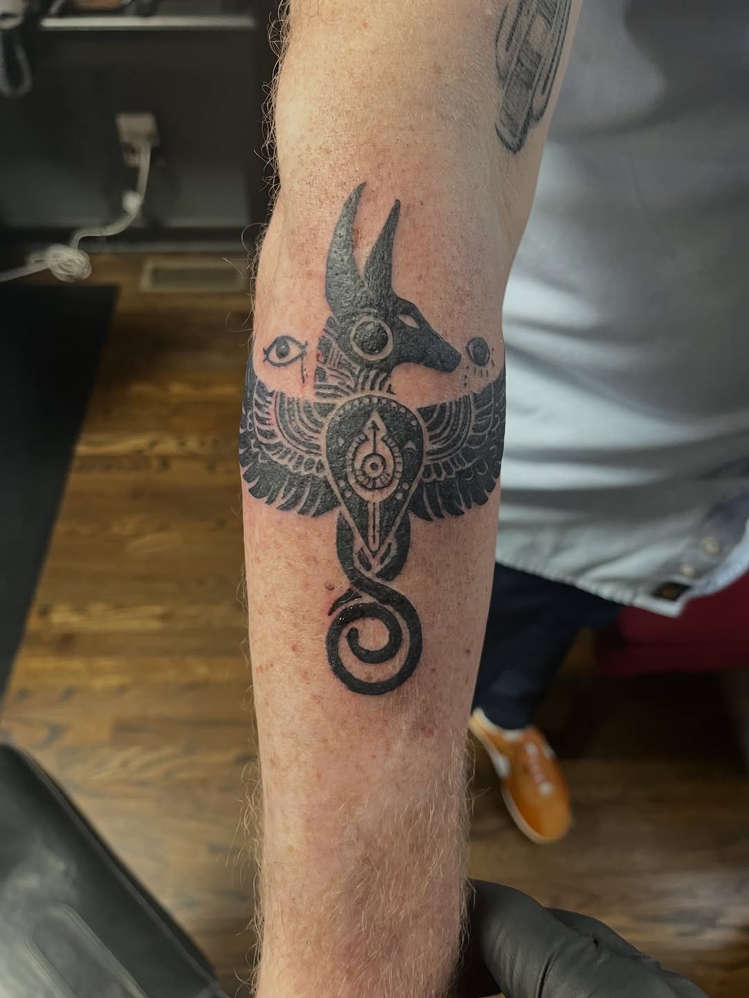 Tattoo by @edflorestattoo — blackwork, geometric