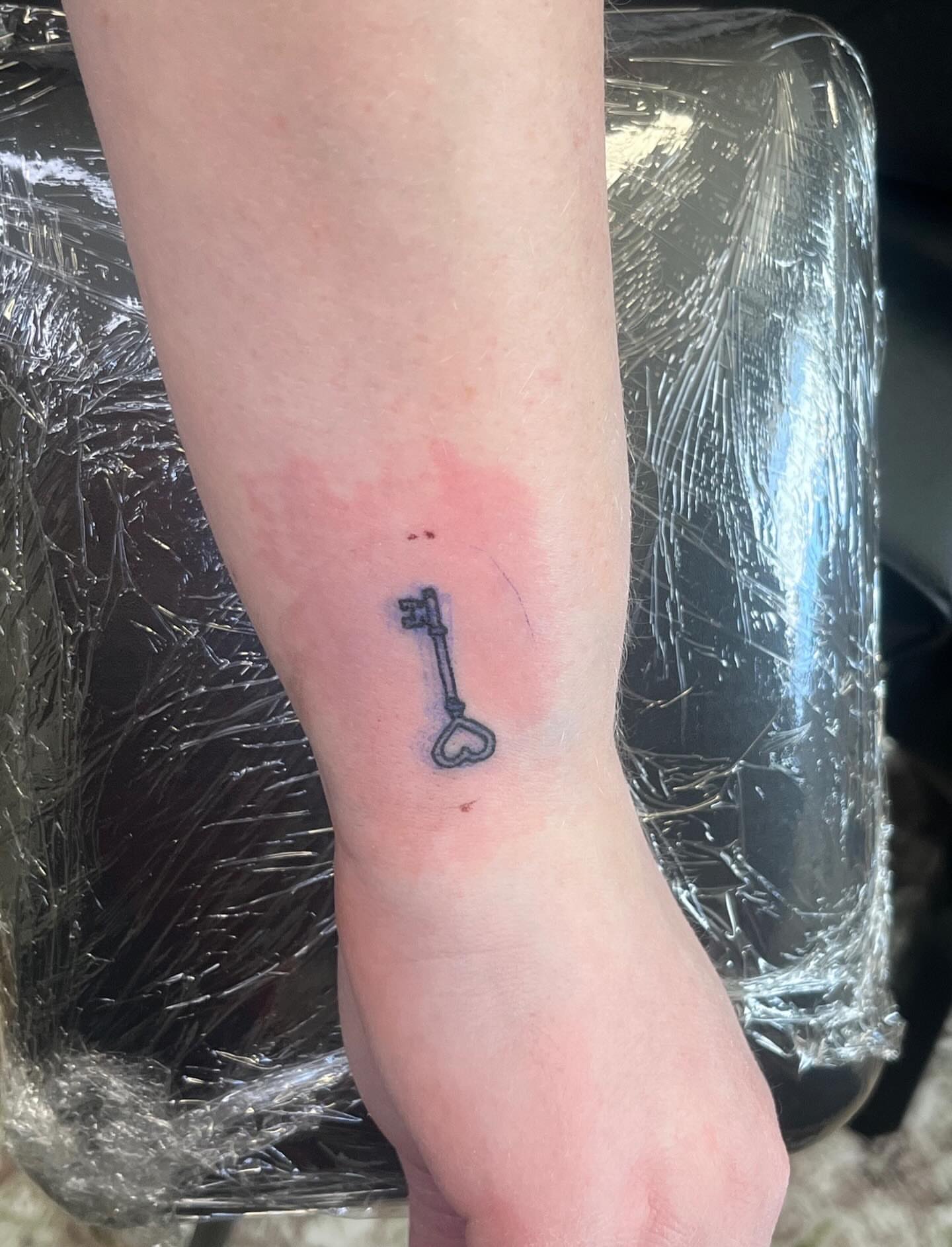 Tattoo by @brenna.urso β fine_line