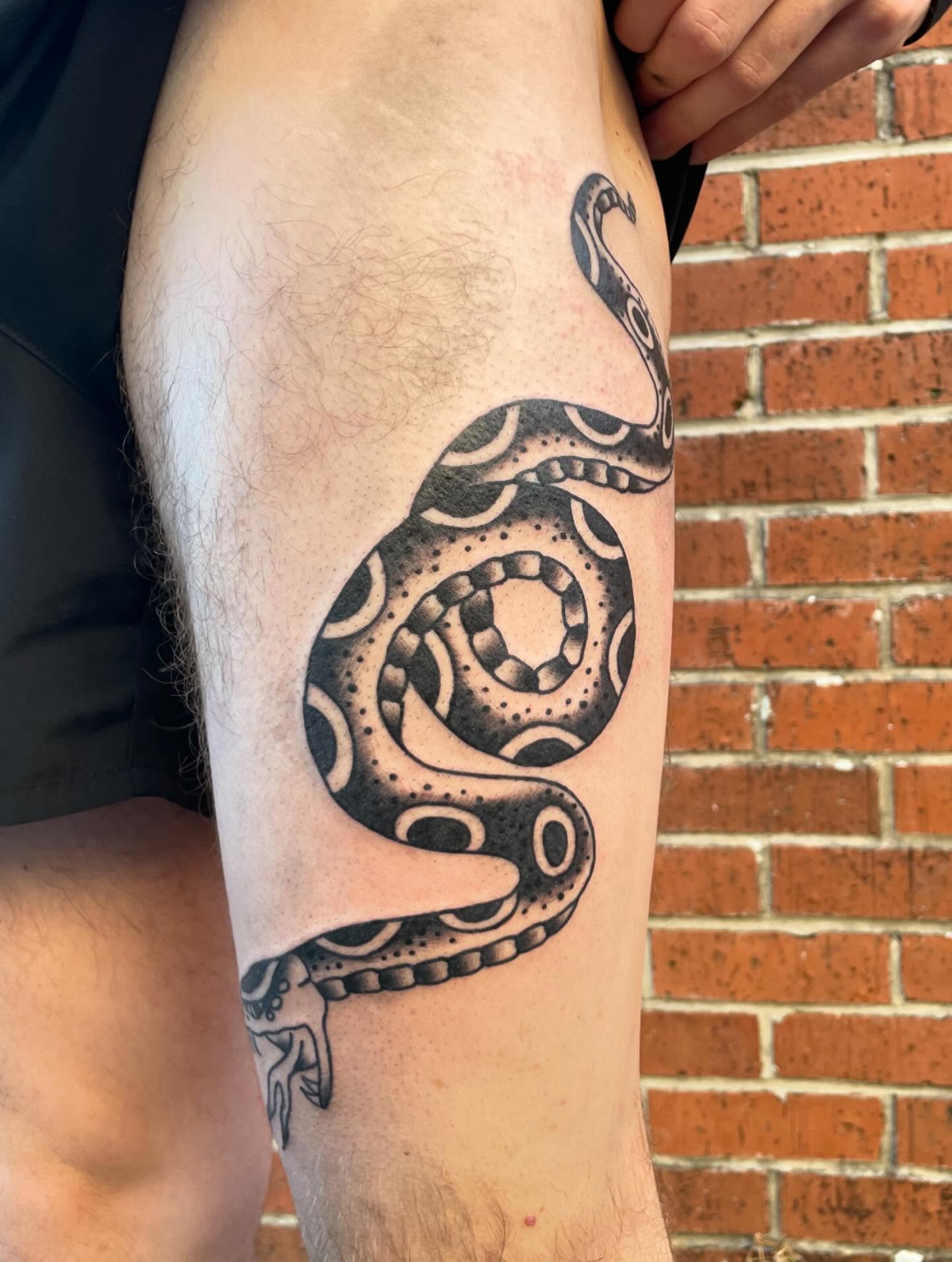 Tattoo by @lainyloutattoo — black_and_grey