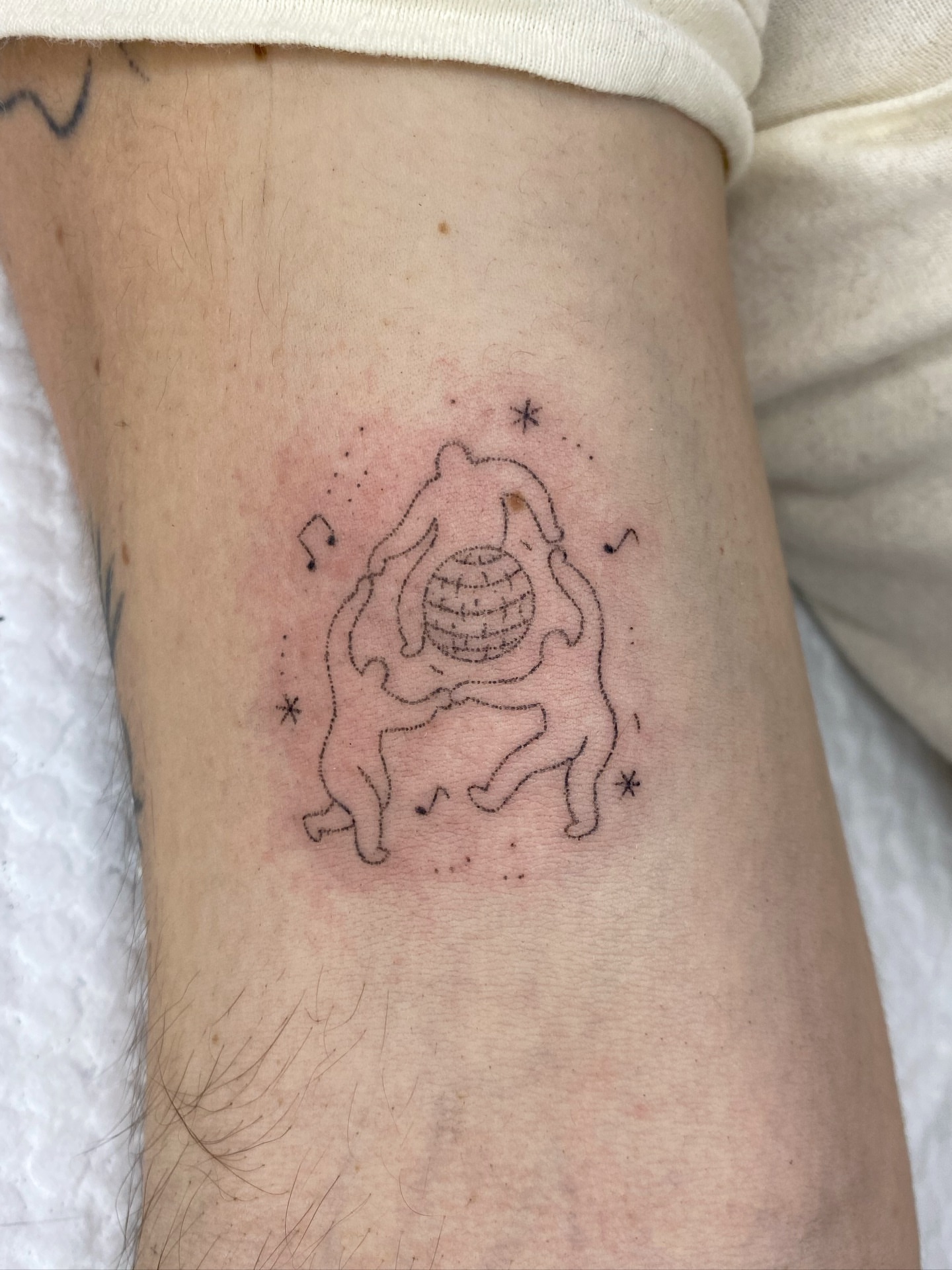 Tattoo by @pokyopokyo — dotwork