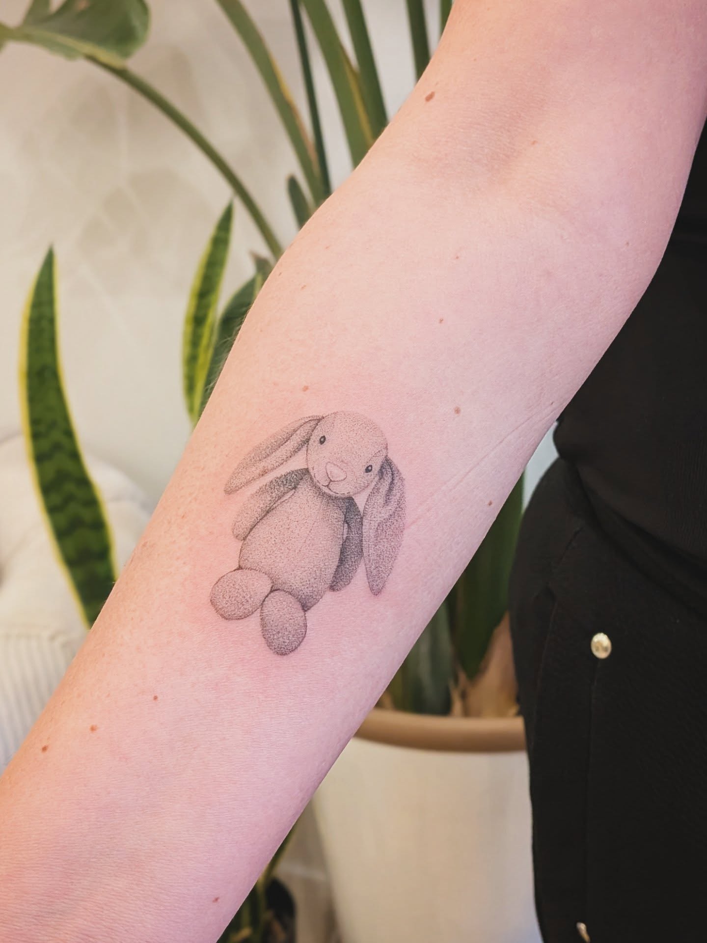 Tattoo by @le.petitmonstre — dotwork