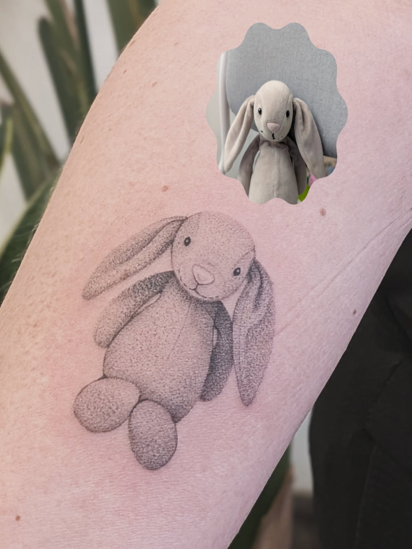 Tattoo by @le.petitmonstre — dotwork