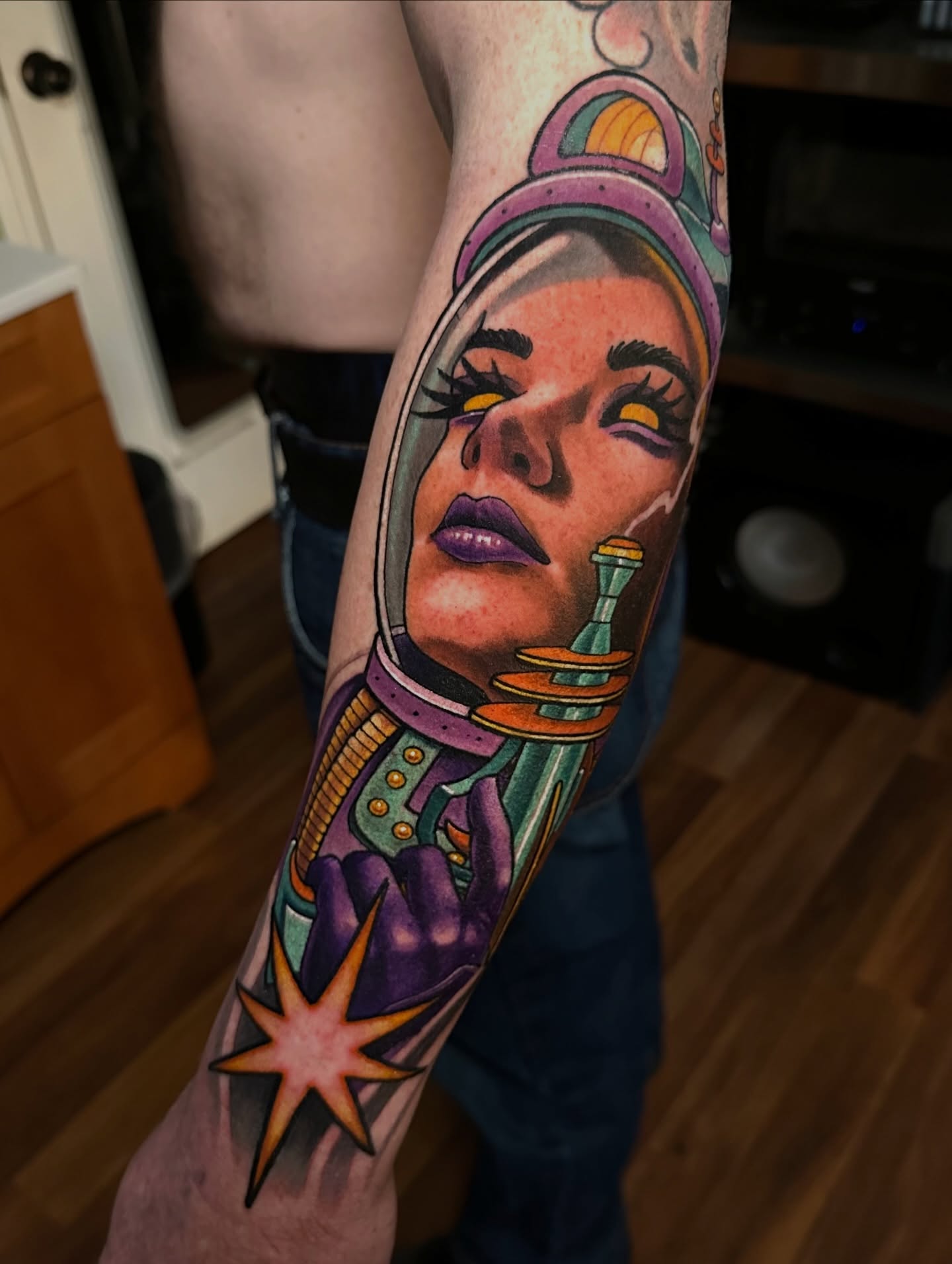 Tattoo by @t_burtz — realism, dotwork