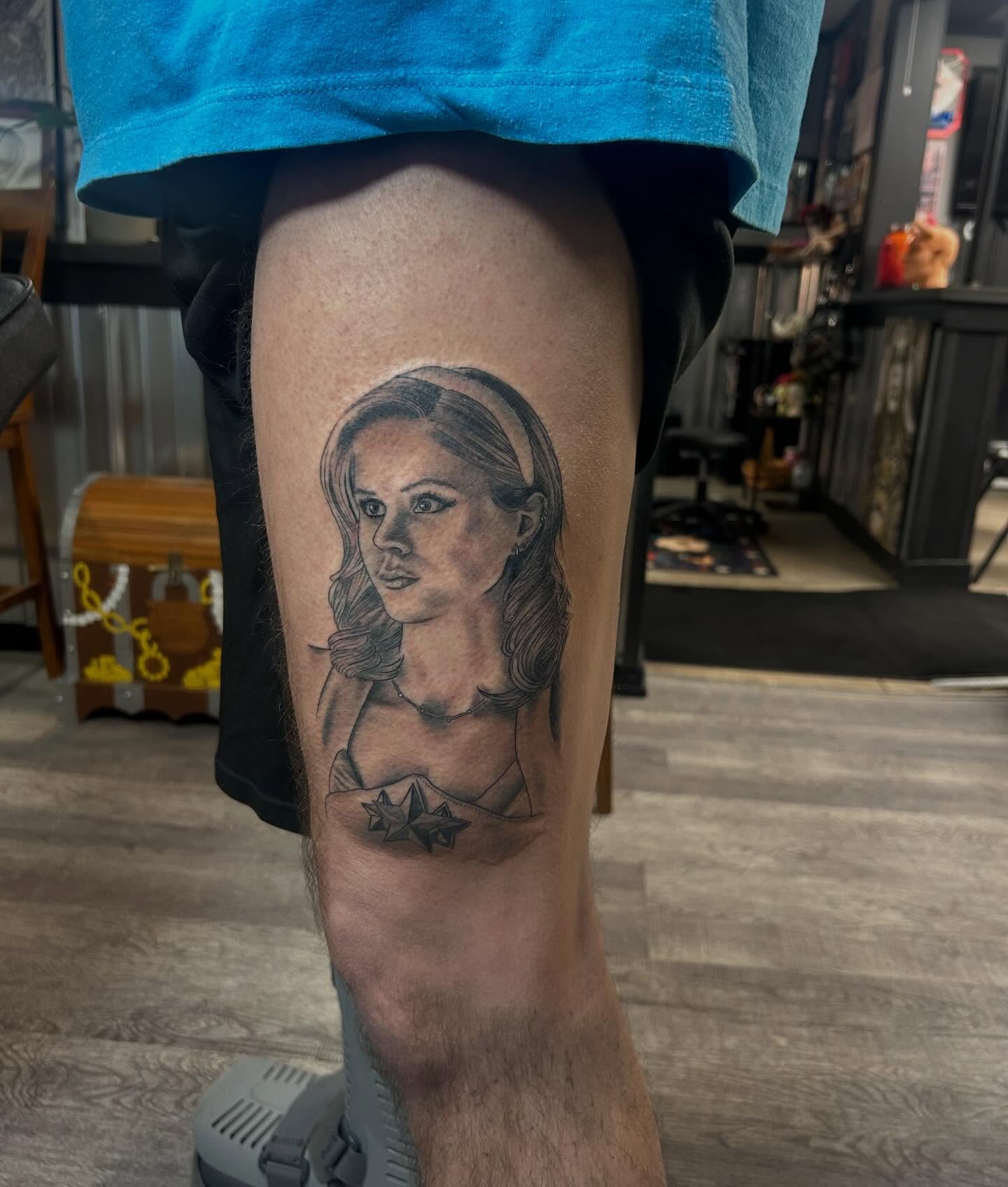 Woman realism tattoo on the thigh by darklord_666