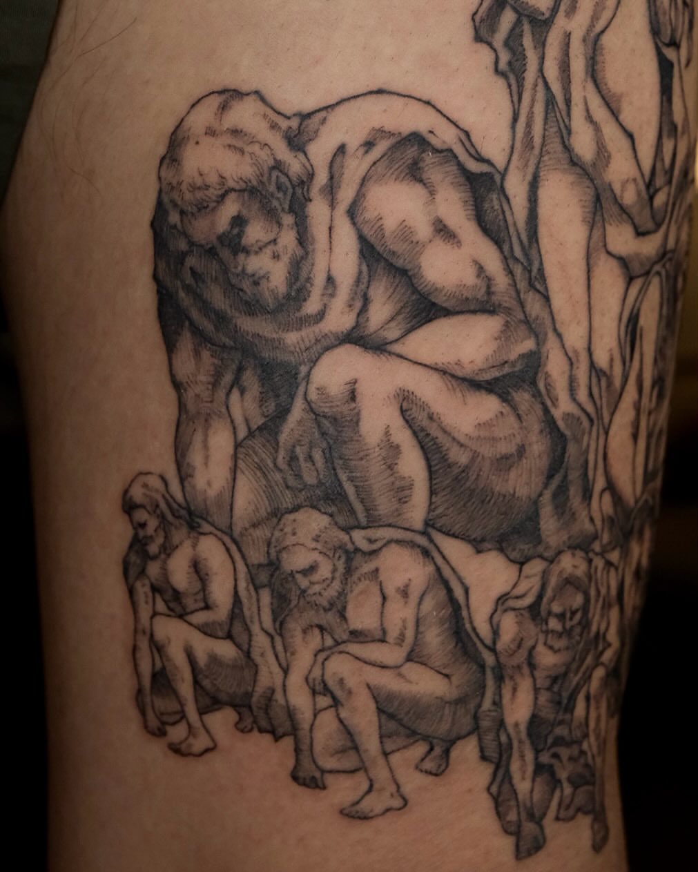 The Thinker realism tattoo on the thigh by misa (mi isabelle) β€οΈβπ₯π
