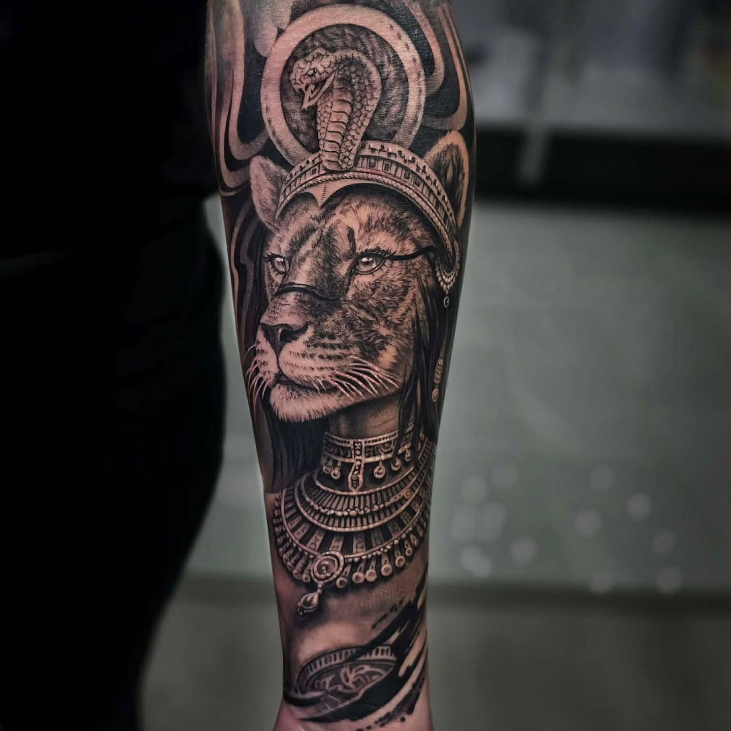 Tattoo by @tattoos_by_julia — black_and_grey, realism