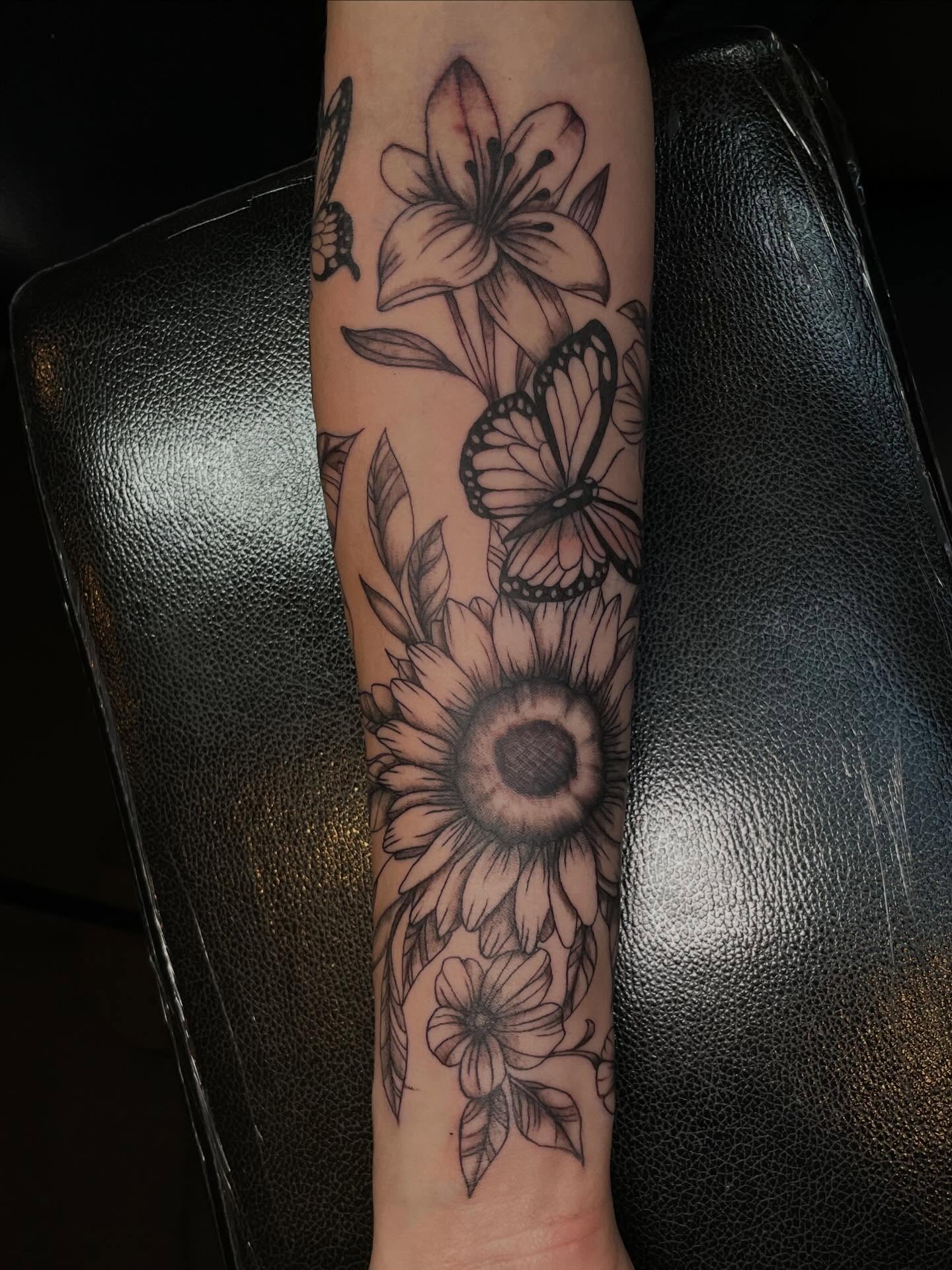 Tattoo by @lj._tattoos — black_and_grey, realism
