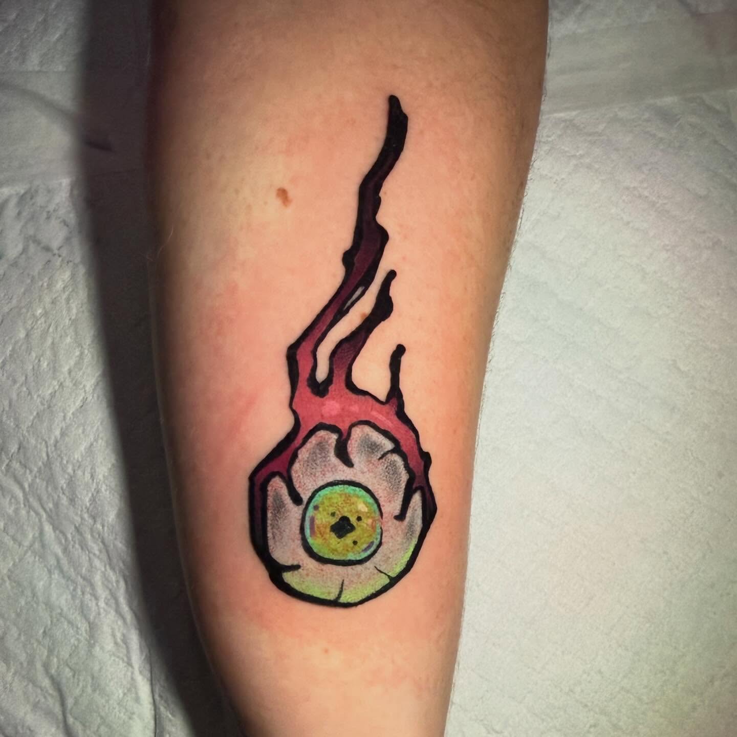 Tattoo by @nicoleroartattoos — new_school