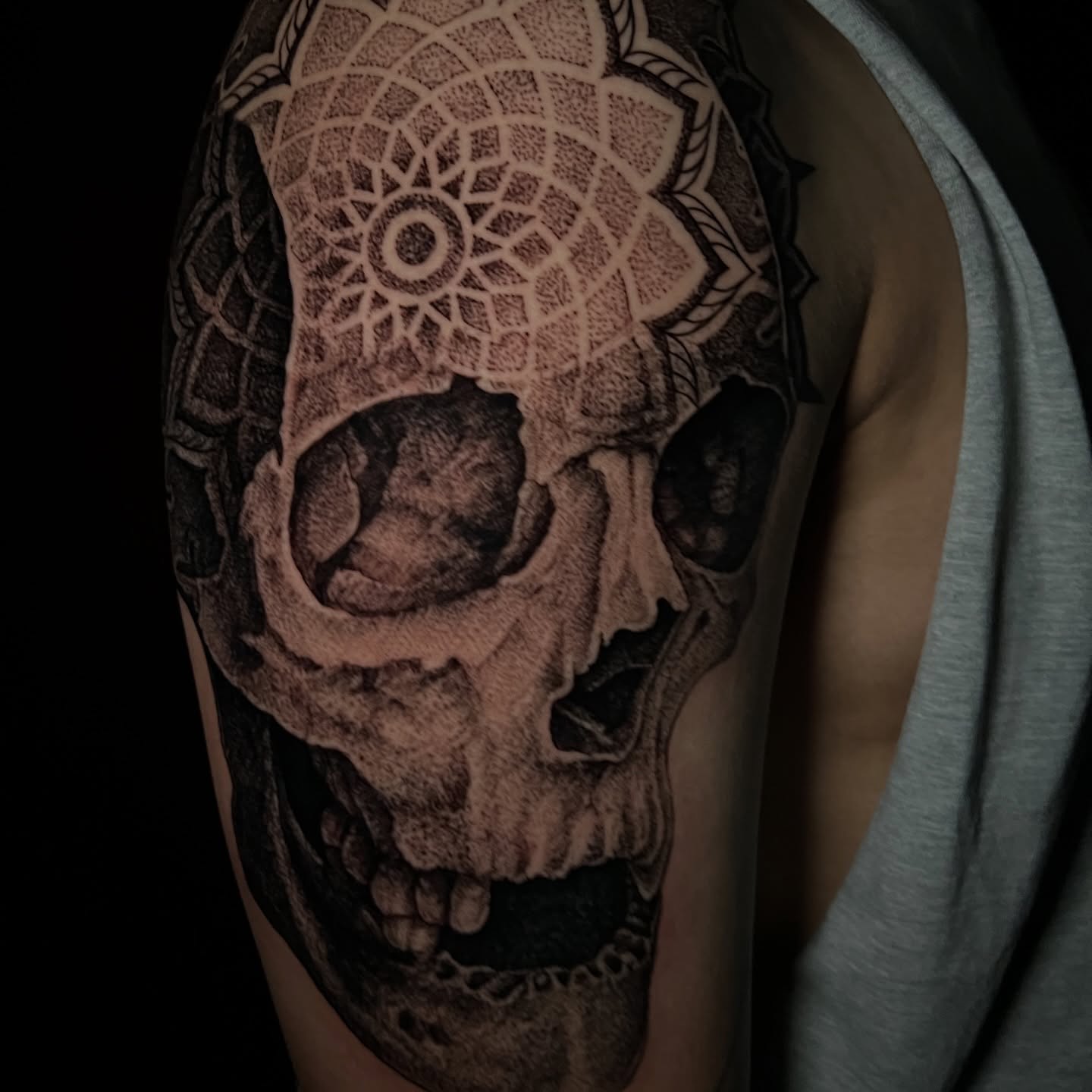 Tattoo by @frankendots — dotwork, realism