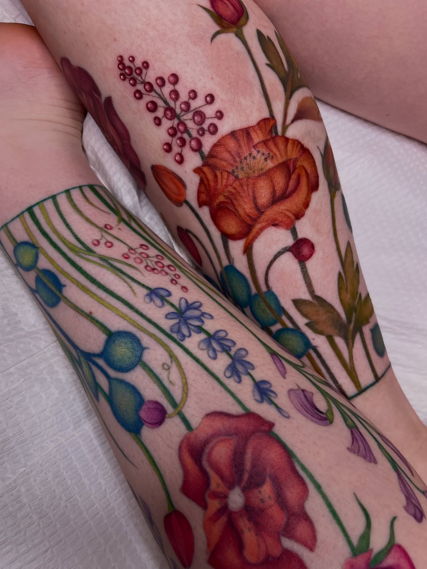 Tattoo by @kylajaetattoos β dotwork, realism
