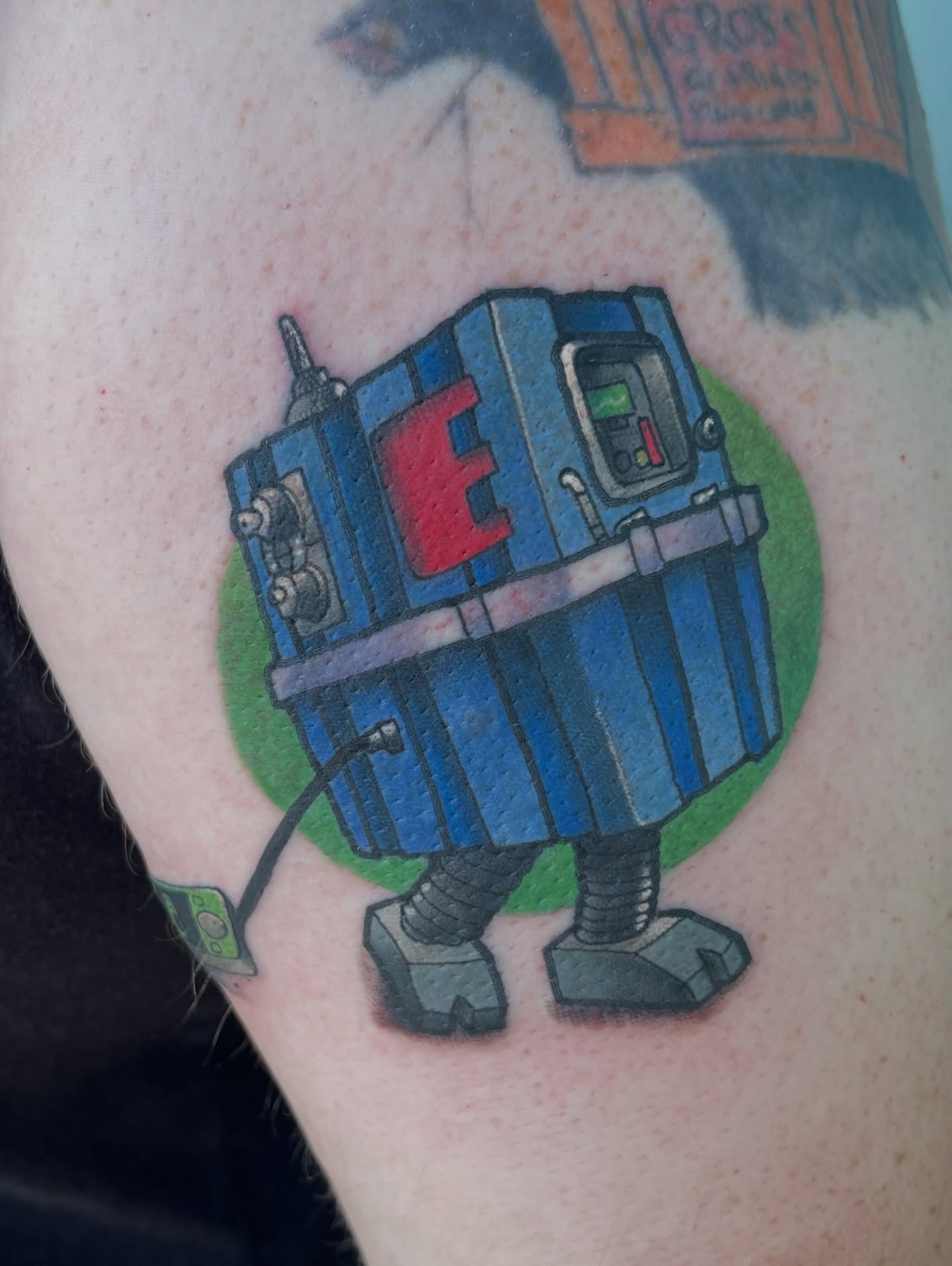Recycling bin dotwork tattoo on the thigh by Chris Sparks, I just go by Sparks.