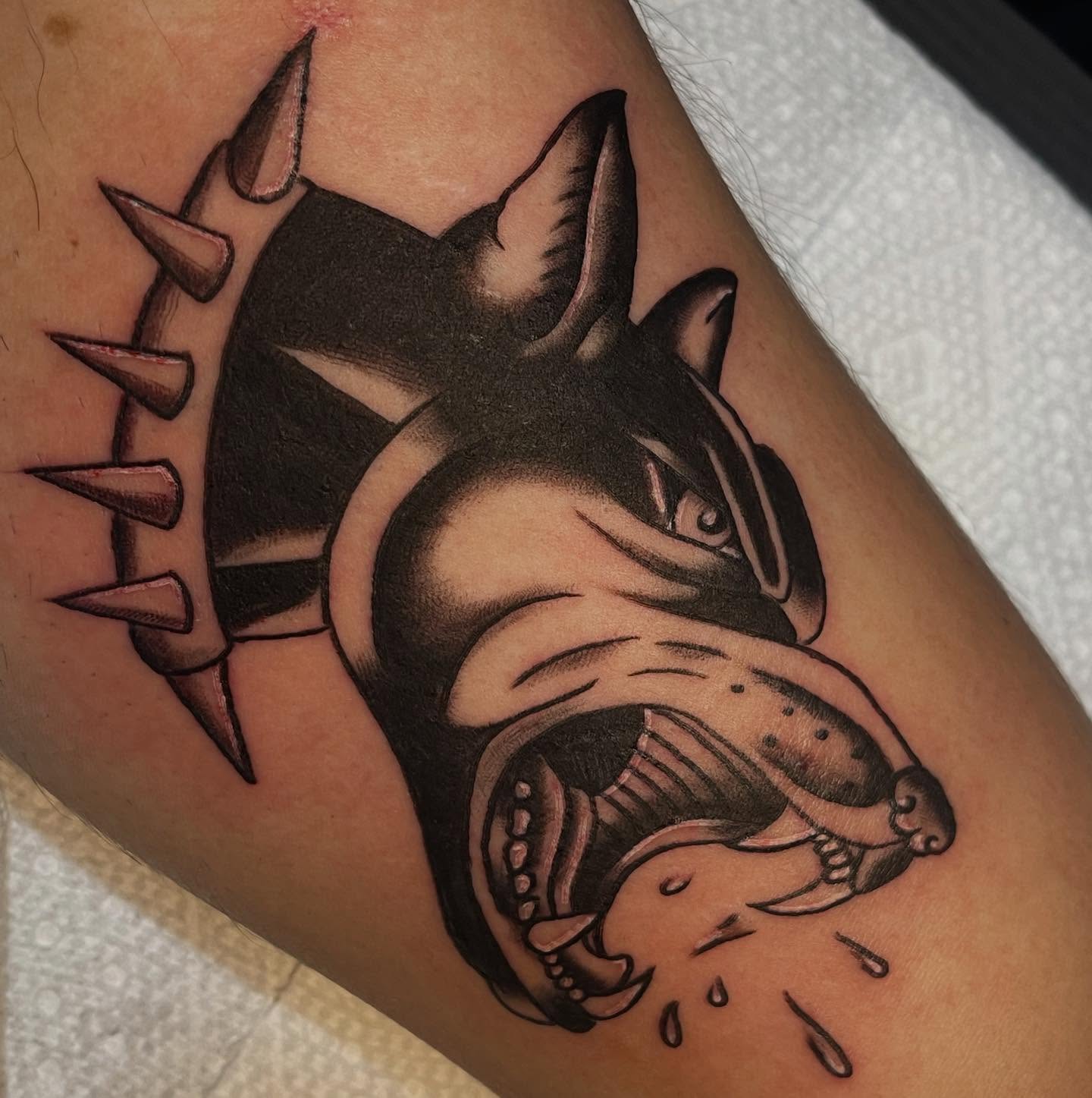 Tattoo by @sundaymassochist — american_traditional
