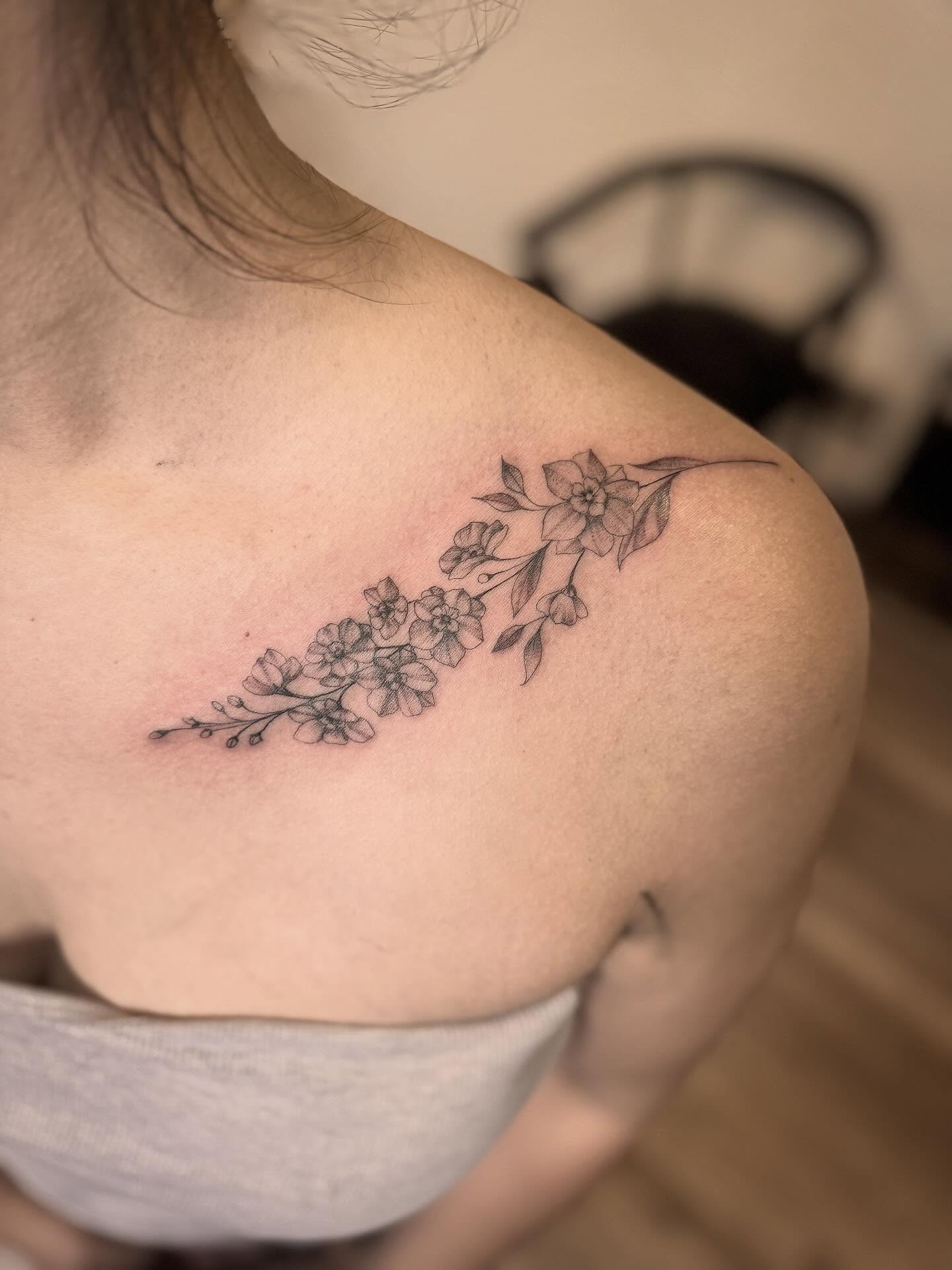 Tattoo by @jabbeytattoo — black_and_grey