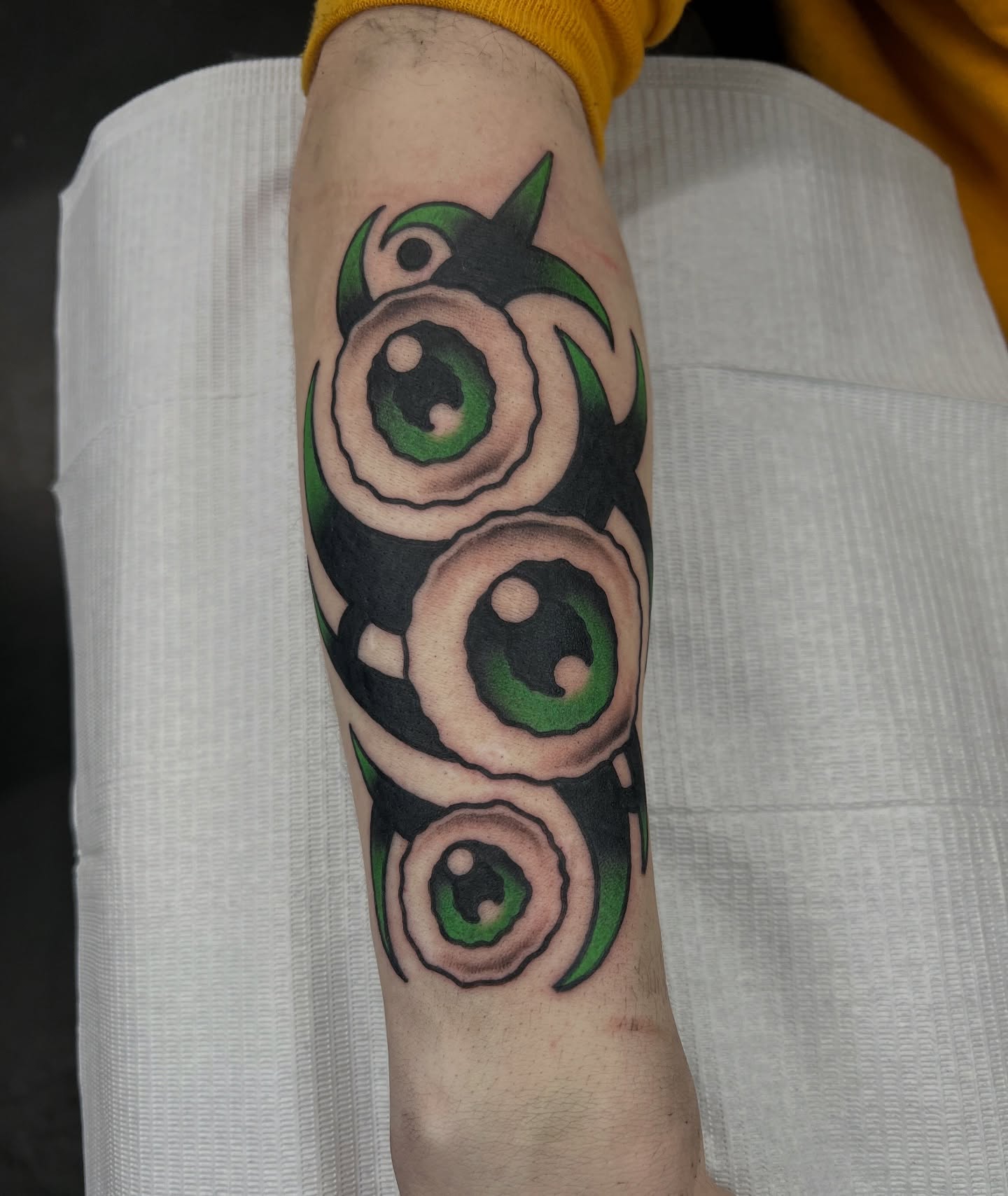 Tattoo by @whatswrongkiel — geometric