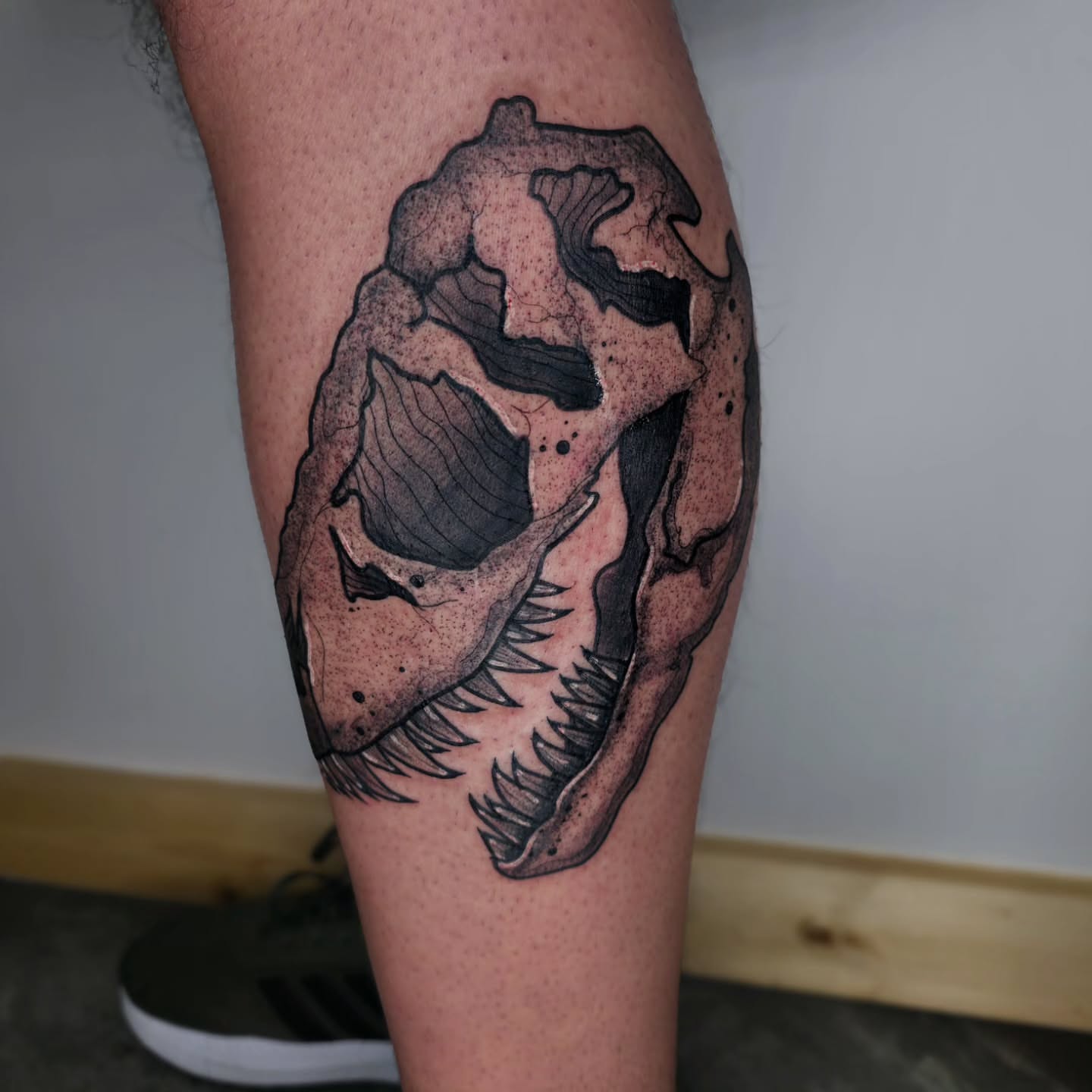 Tattoo by @emogirltattoo — black_and_grey, realism