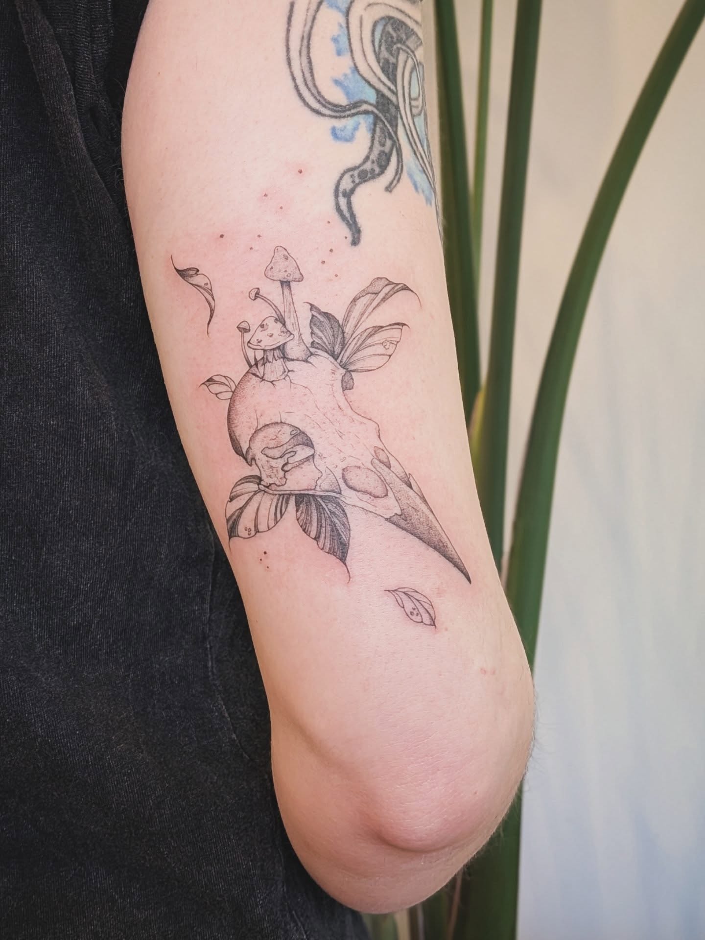 Tattoo by @le.petitmonstre — black_and_grey, realism
