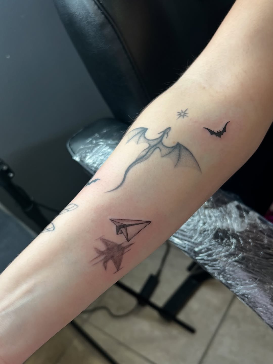Tattoo by @tatman_cris โ fine_line, black_and_grey