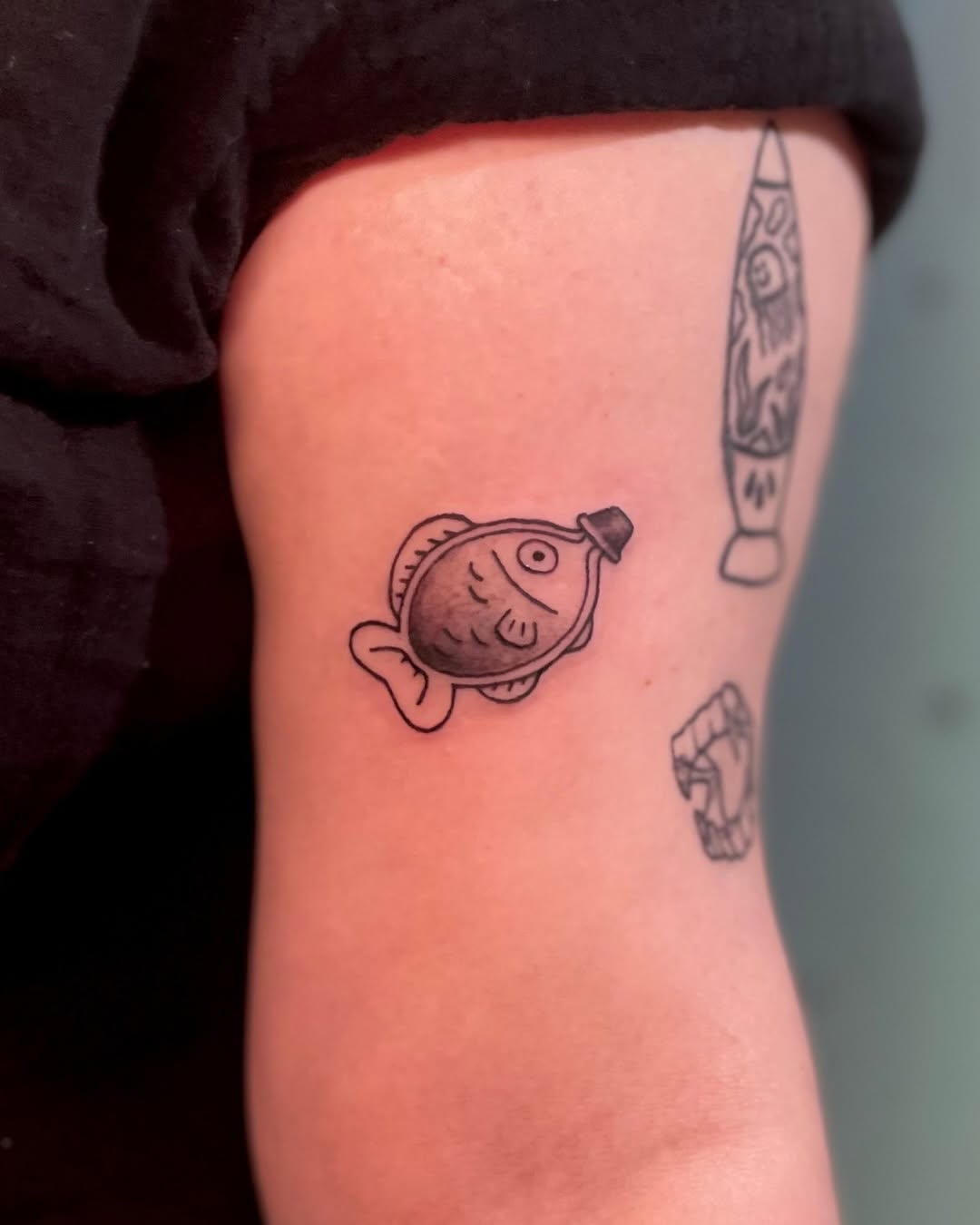 Tattoo by @livcassinelli โ american_traditional