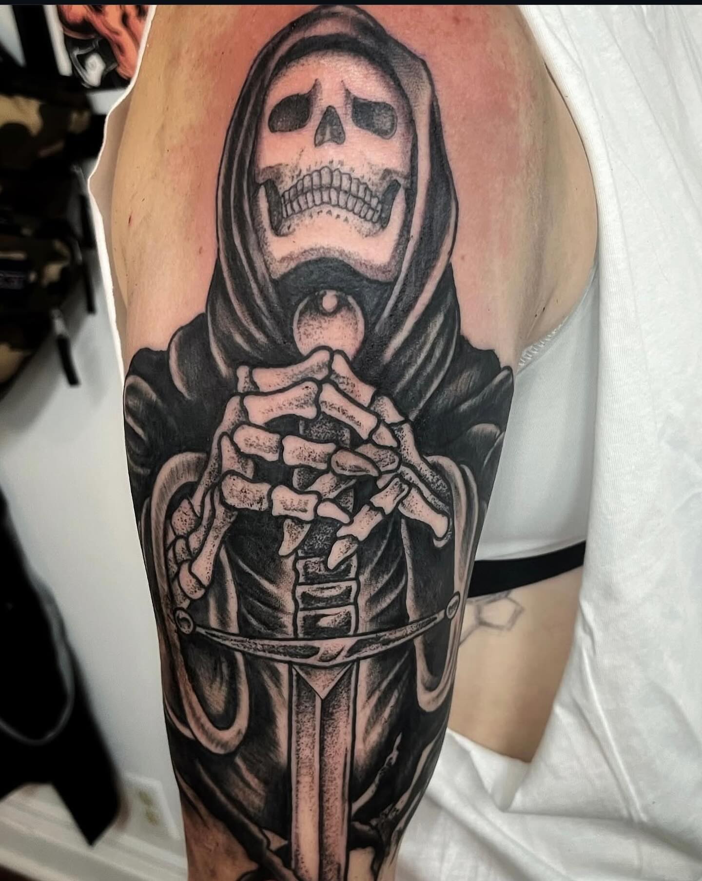 Tattoo by @jherrontattoo — black_and_grey