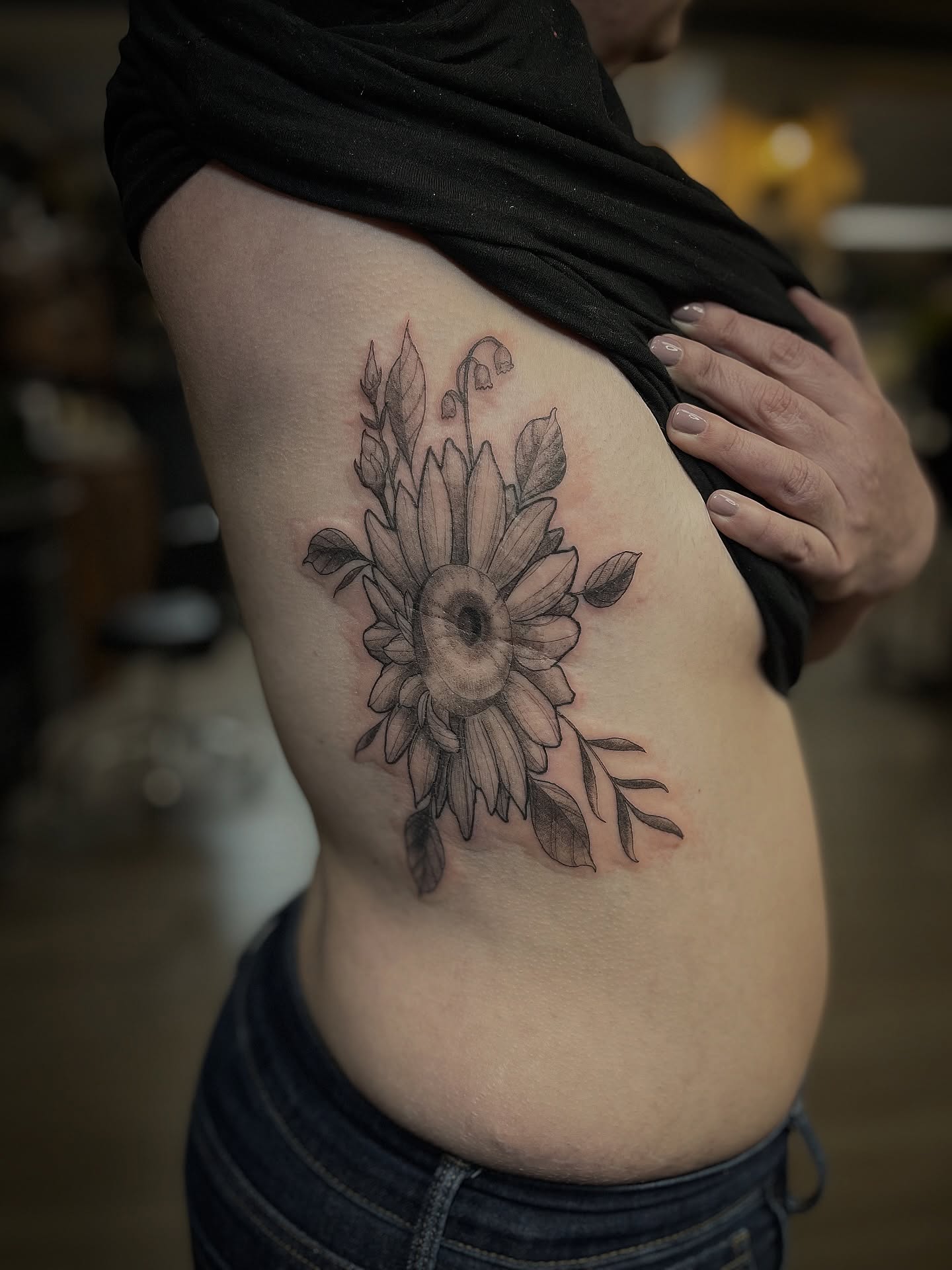 Sunflower bouquet black and grey tattoo on the ribs by ๐ต๐๐๐ ๐ฐ๐๐๐