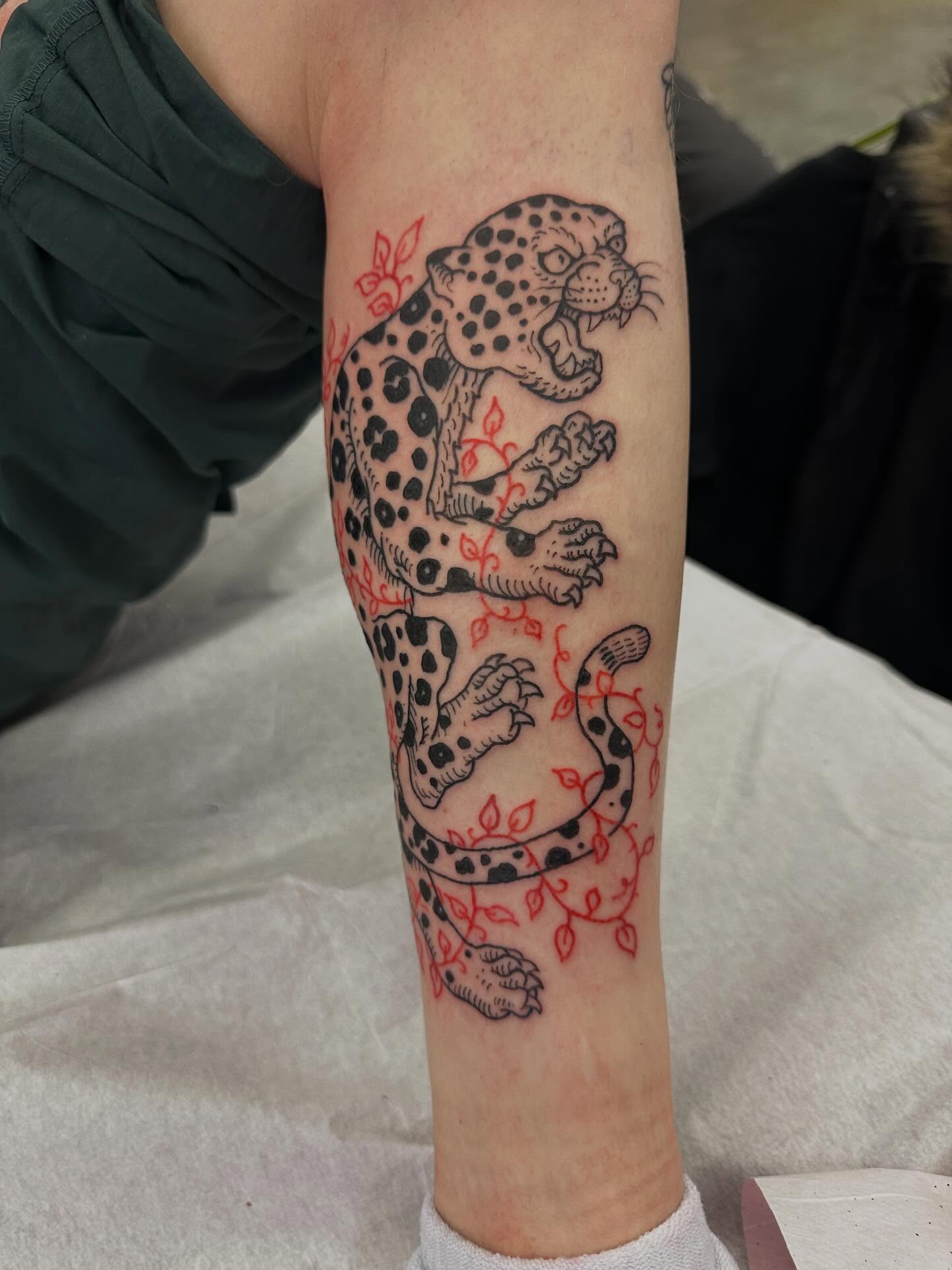 Tattoo by @lan.ny.ho — american_traditional