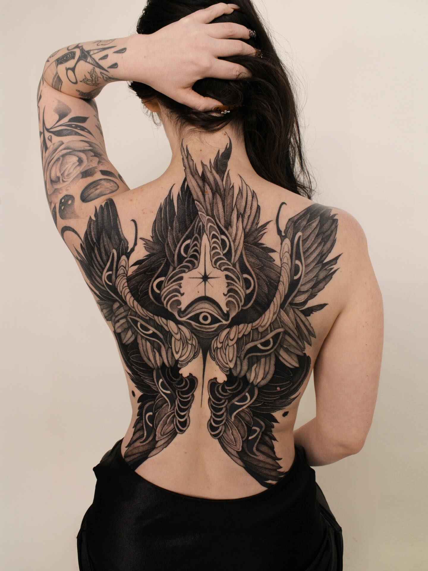 Tattoo by @hethtattoos — black_and_grey, geometric