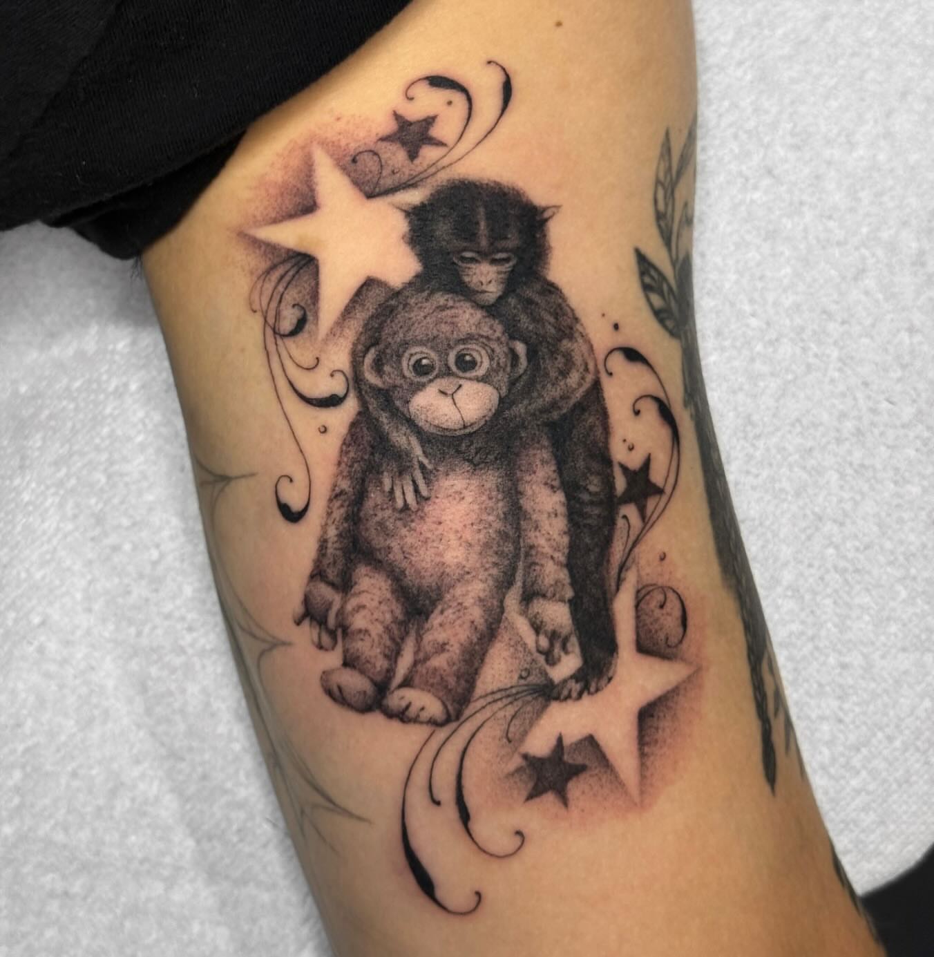 Tattoo by @kaylacancion — black_and_grey
