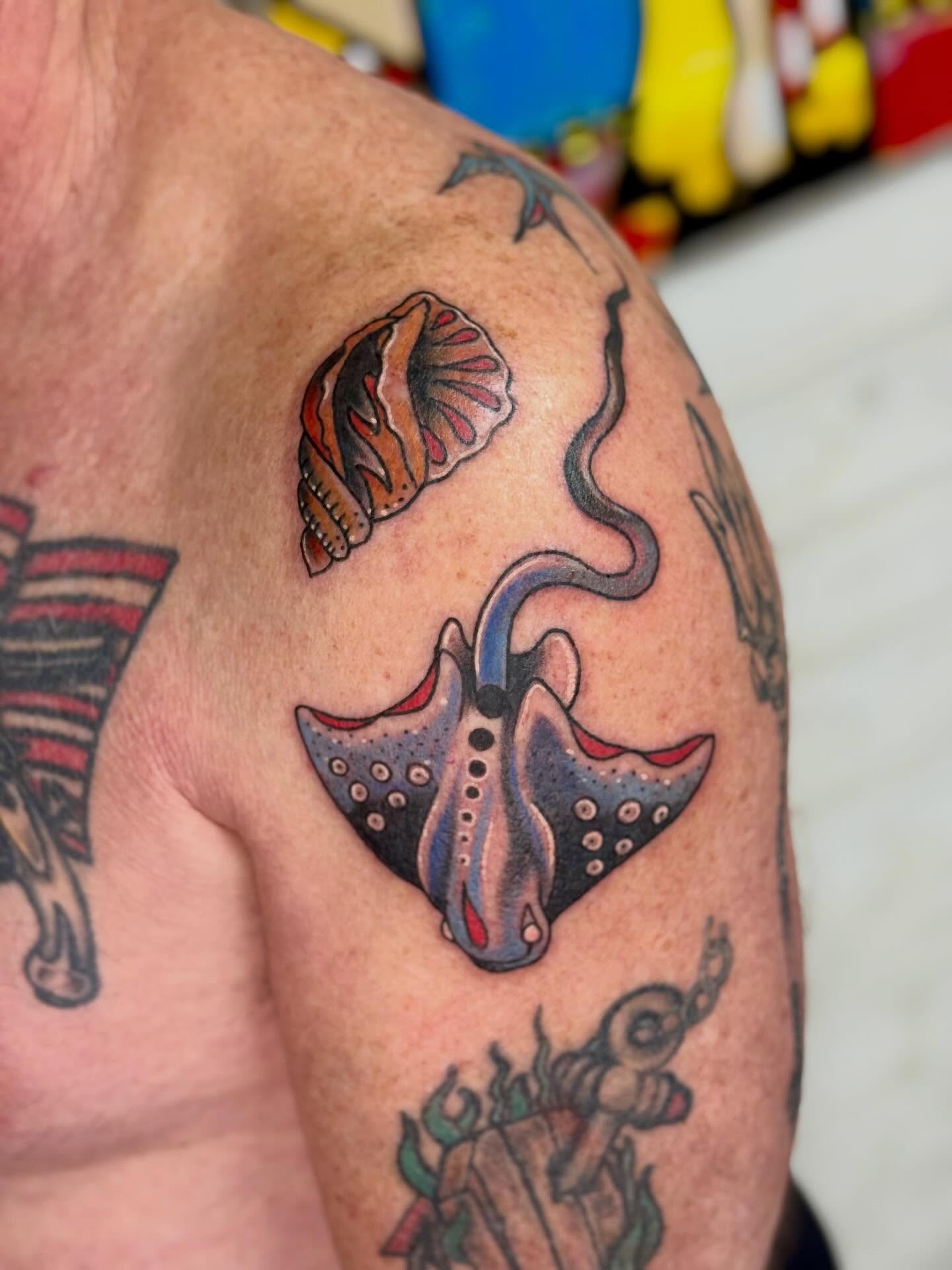 Tattoo by @muridiana — american_traditional