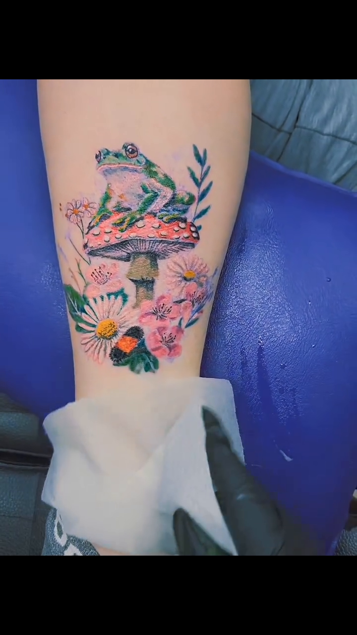 Tattoo by @tattoosbynaez — neo_traditional, realism