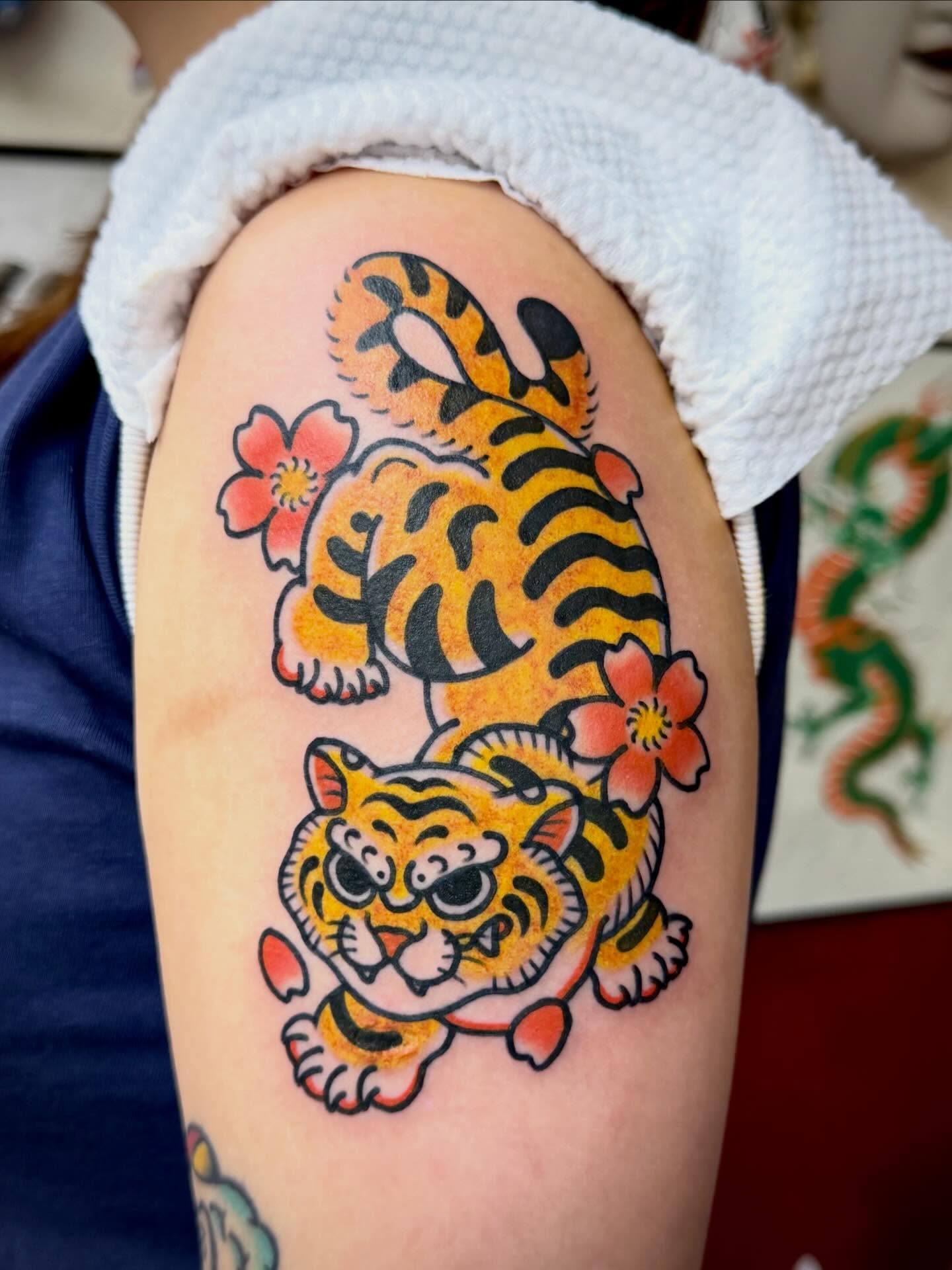 Tattoo by @yelo_tattoo — american_traditional