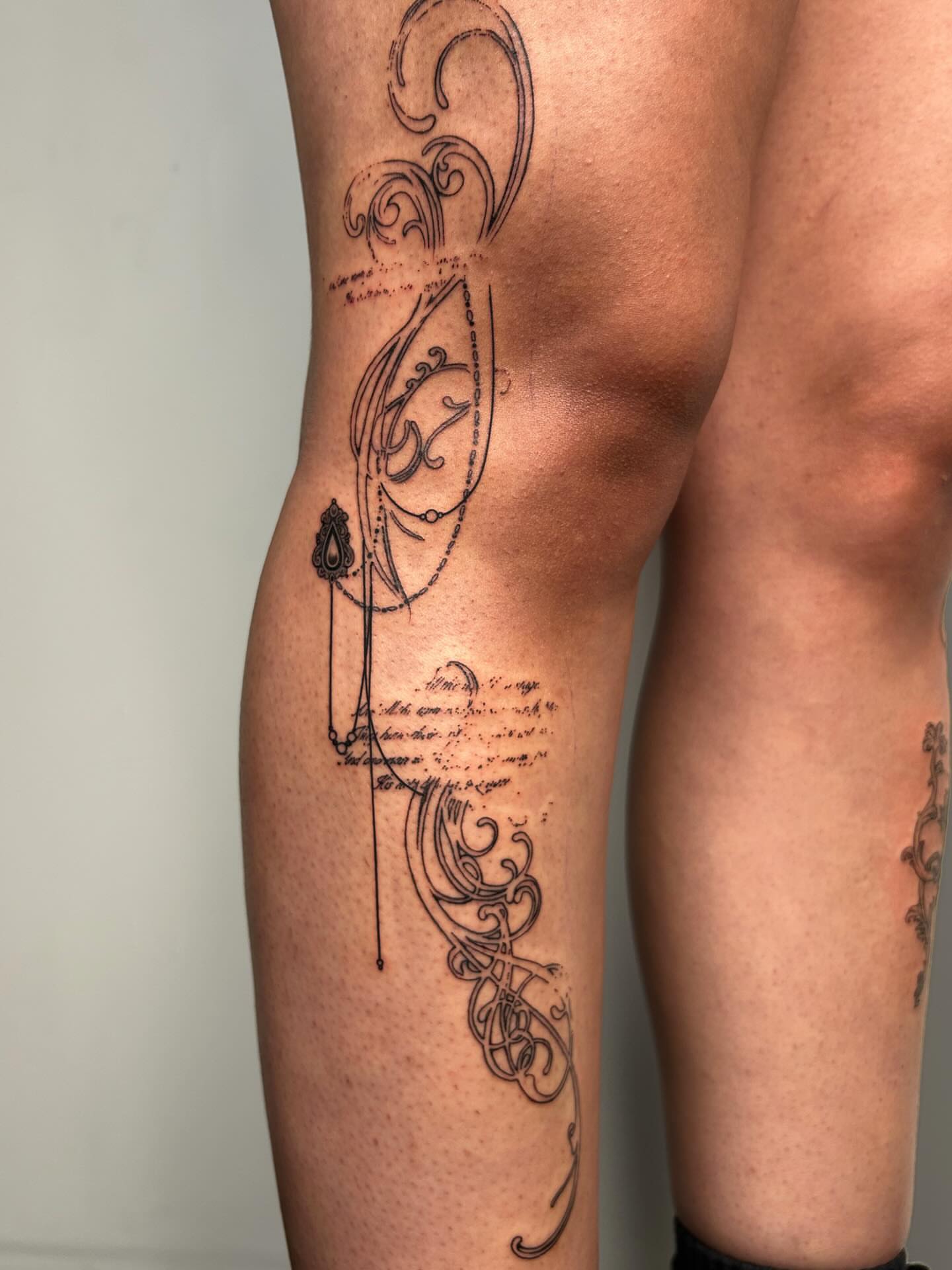 Tattoo by @hayleybayleytattoos — black_and_grey