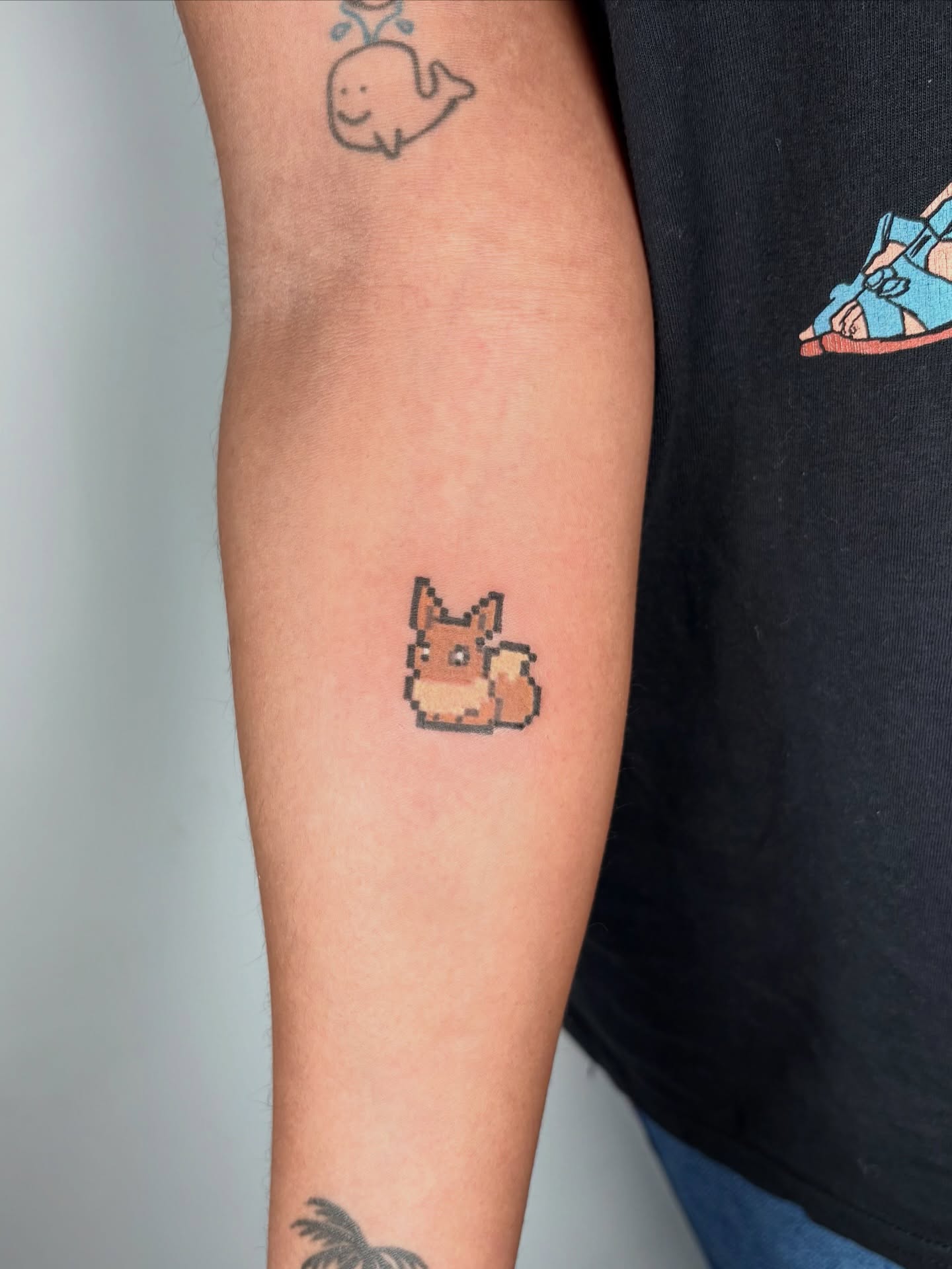 Pixelated fox dotwork tattoo on the forearm by Rami, Maden🇰🇷