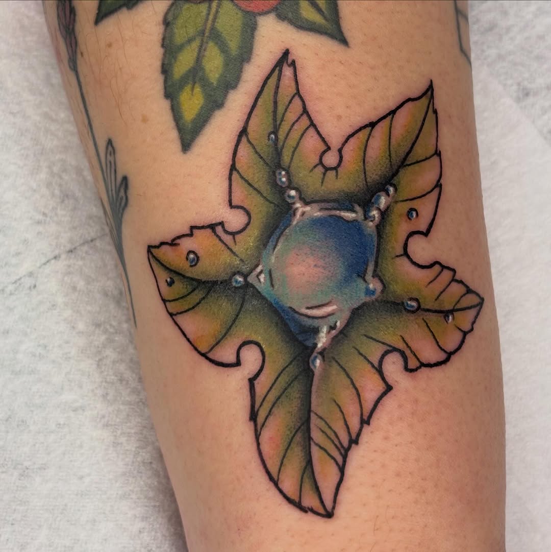 Tattoo by @daffstattoos_ — neo_traditional, ornamental