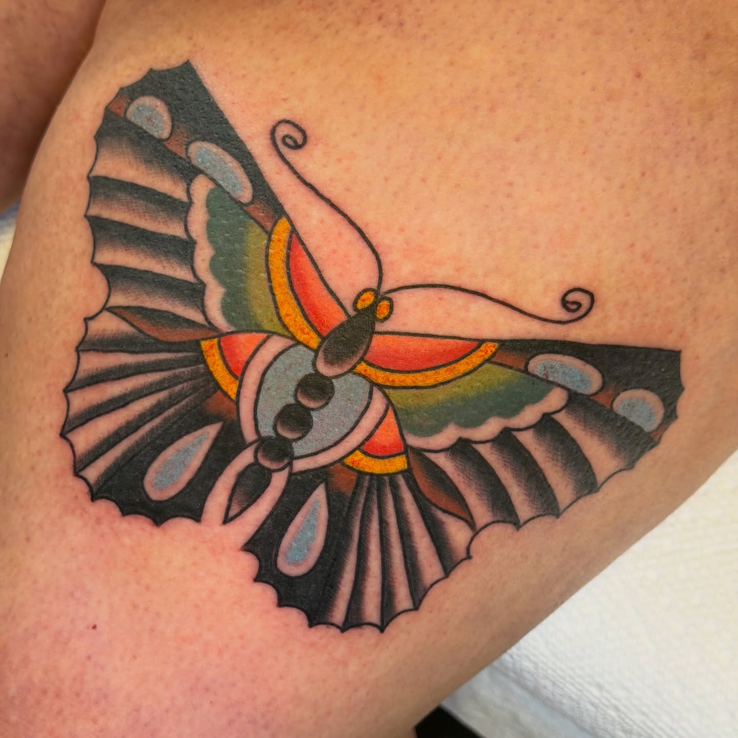 Butterfly American traditional tattoo on the shoulder by ๐
๐ฆ๐๐ซ๐ ๐ ๐๐ข๐ฉ๐ฆ๐ ๐ฆ๐ ๐๐๐ฏ๐ฆ๐