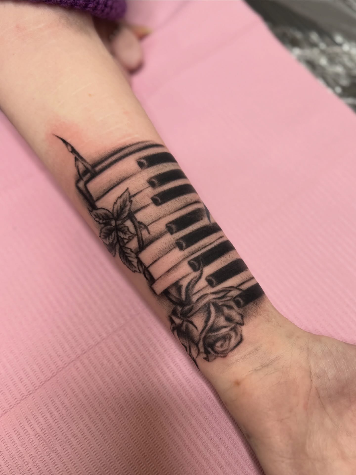 Tattoo by @chloemarietattoo โ black_and_grey, realism