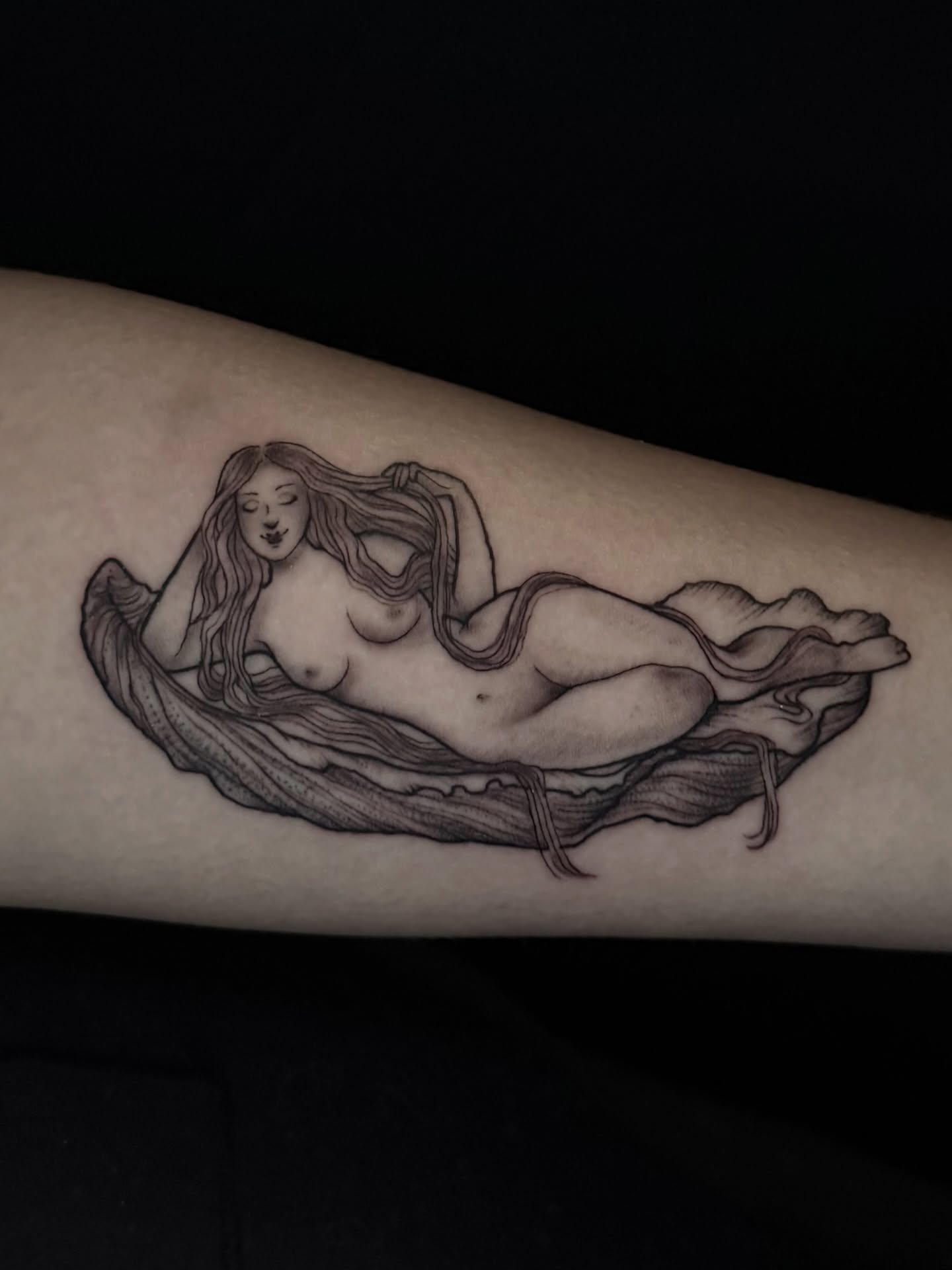Tattoo by @elena.rivera.tattoos — black_and_grey