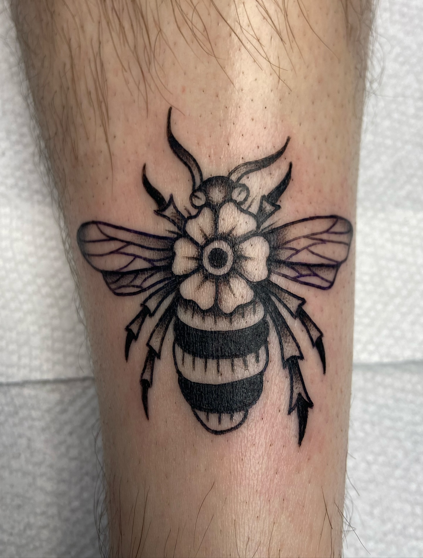 Bee American traditional tattoo on the forearm by R y a n S m i t h